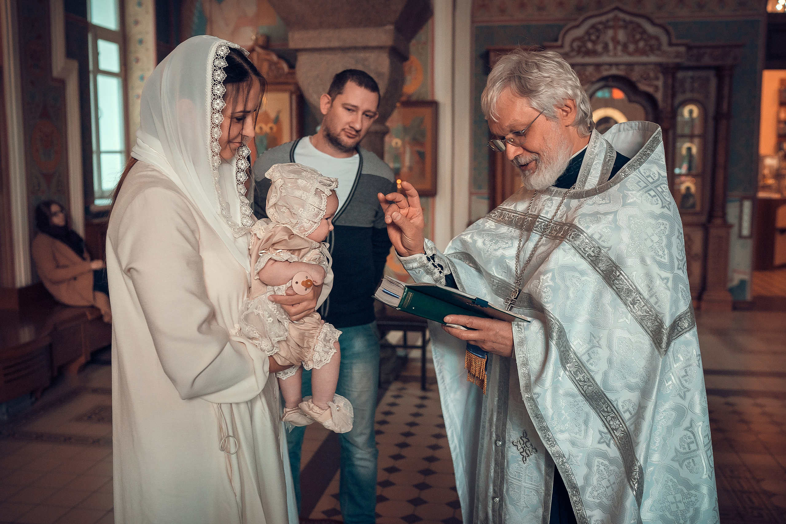 Таинство Крещения Красноярск. Фотограф на Крещение и Венчание в Красноярске Рамазанова Юлия