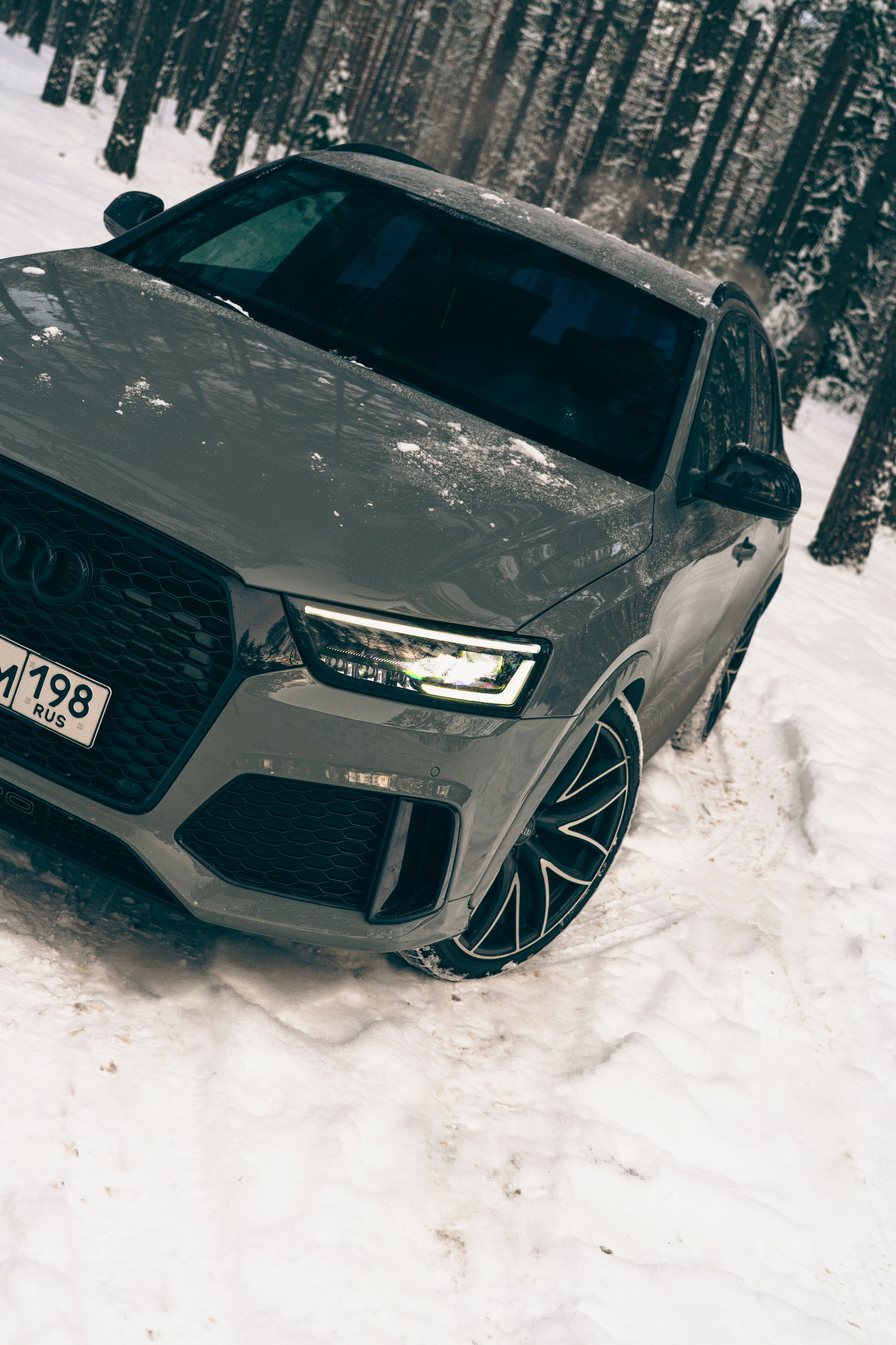Audi Q3 Snow. Автомобильный фотограф в Санкт-Петербурге