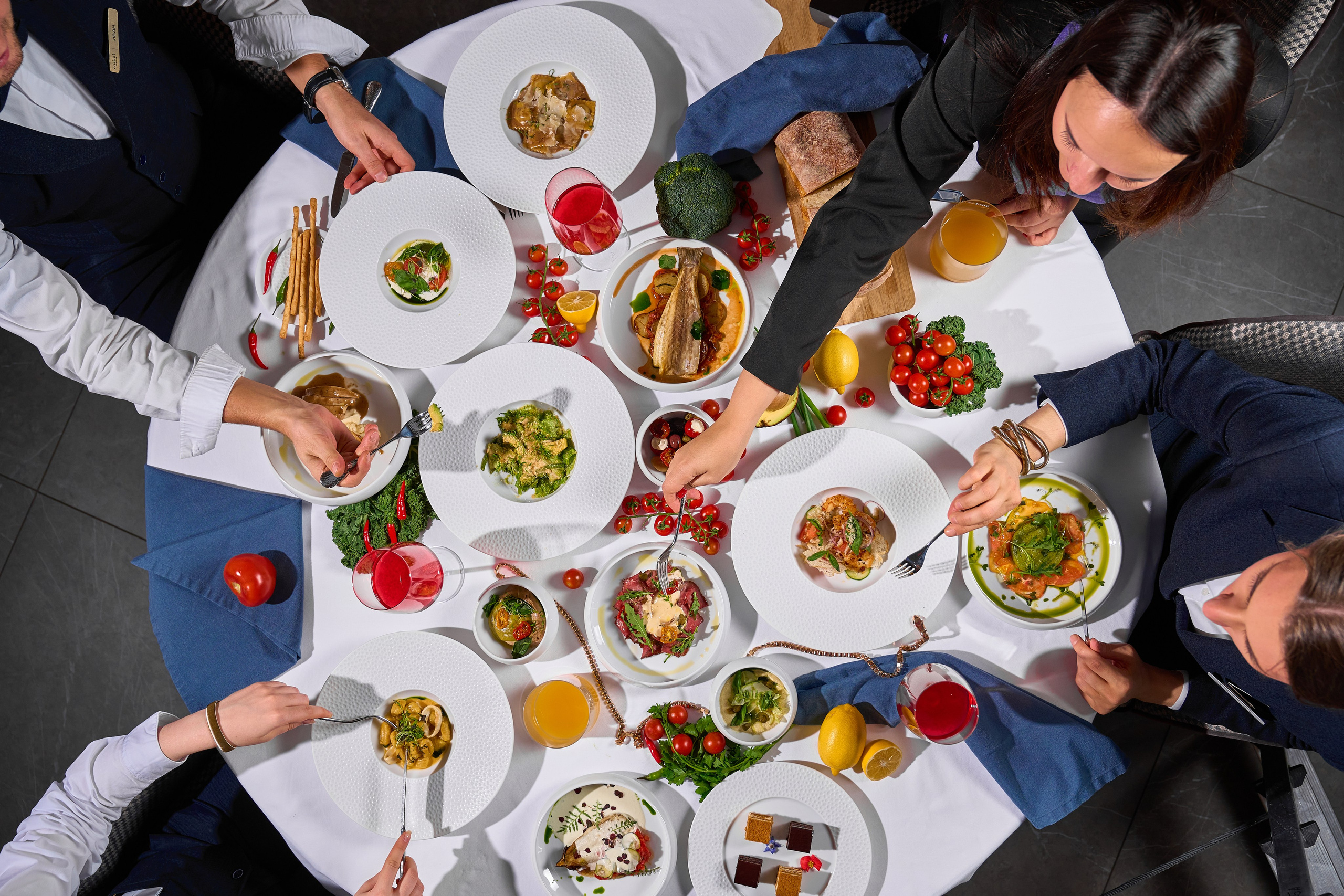 COSMOS ITALY — СЪЕМКА МЕНЮ