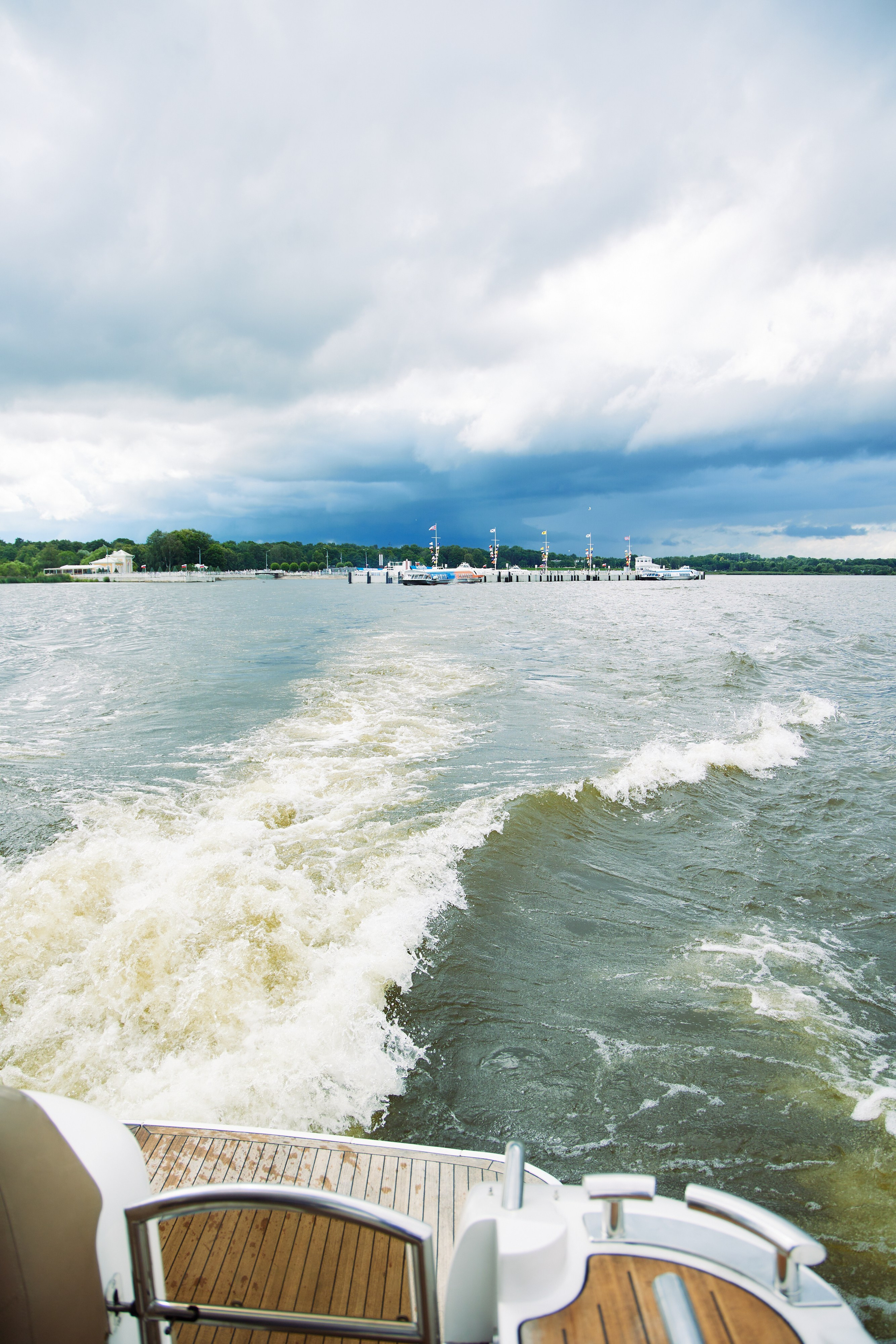 Private Event Peterhof. Reportage photographer Vlad Shishkin