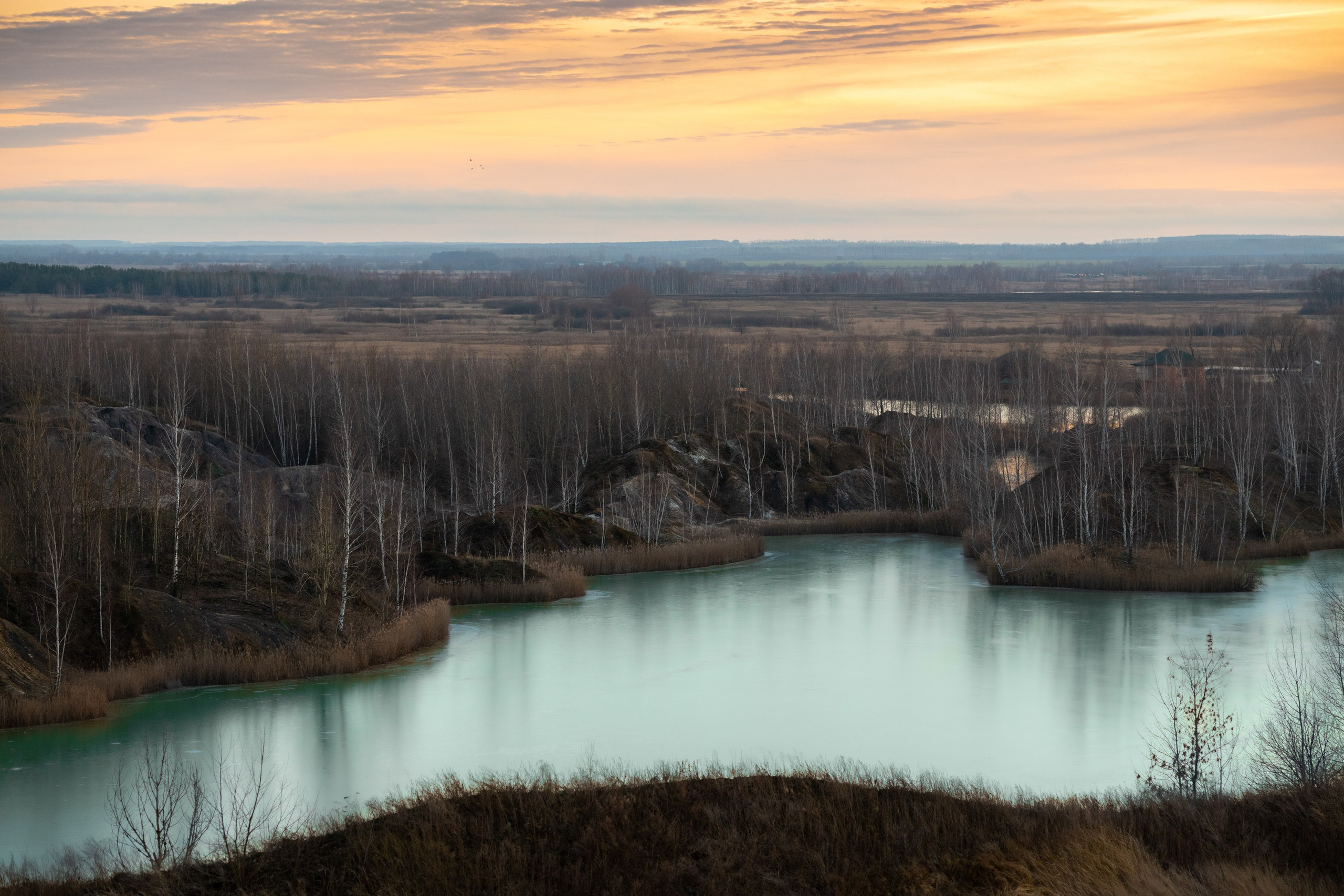 Карьер в декабре на закате, Кондуки