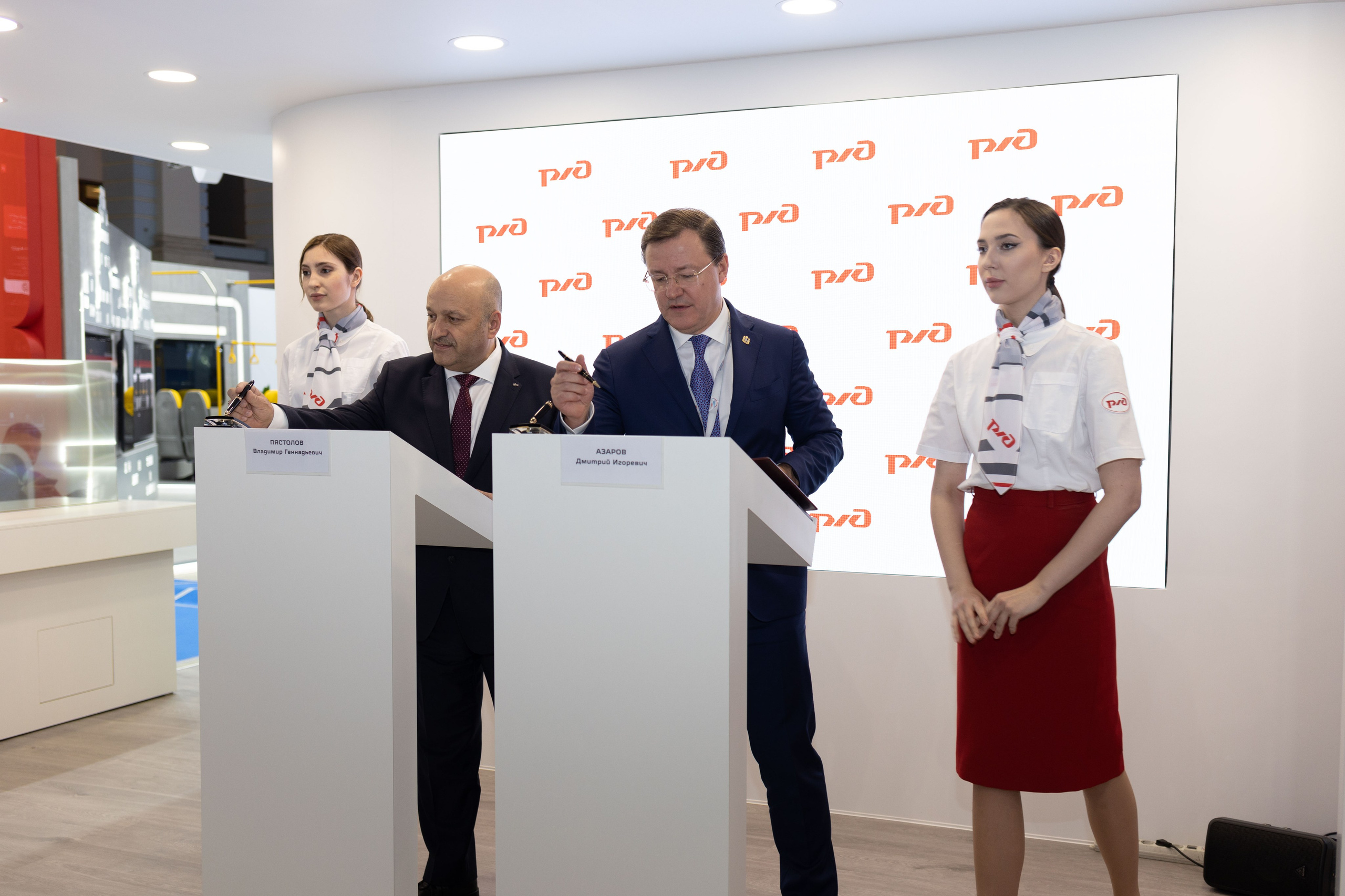 «Транспортная неделя». Свадебный фотограф Александра Попова