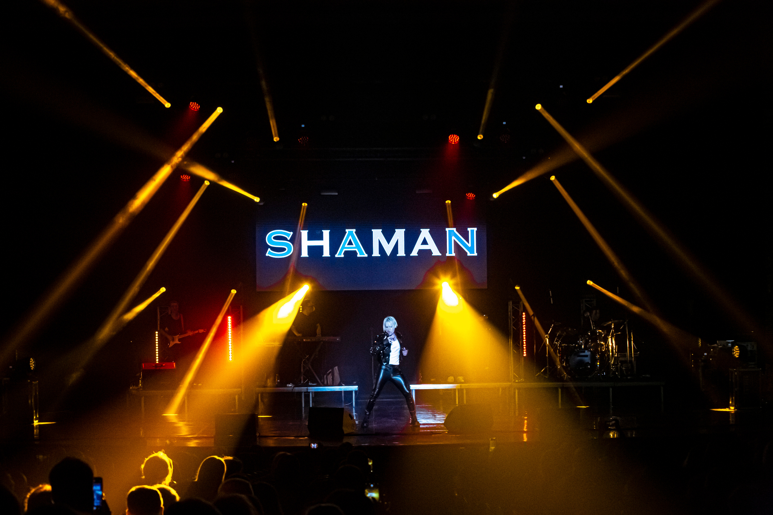 SHAMAN — 1 СОЛЬНИК В СОЧИ, ЗИМНИЙ ТЕАТР. Фотограф в Сочи Юрий Шептаев