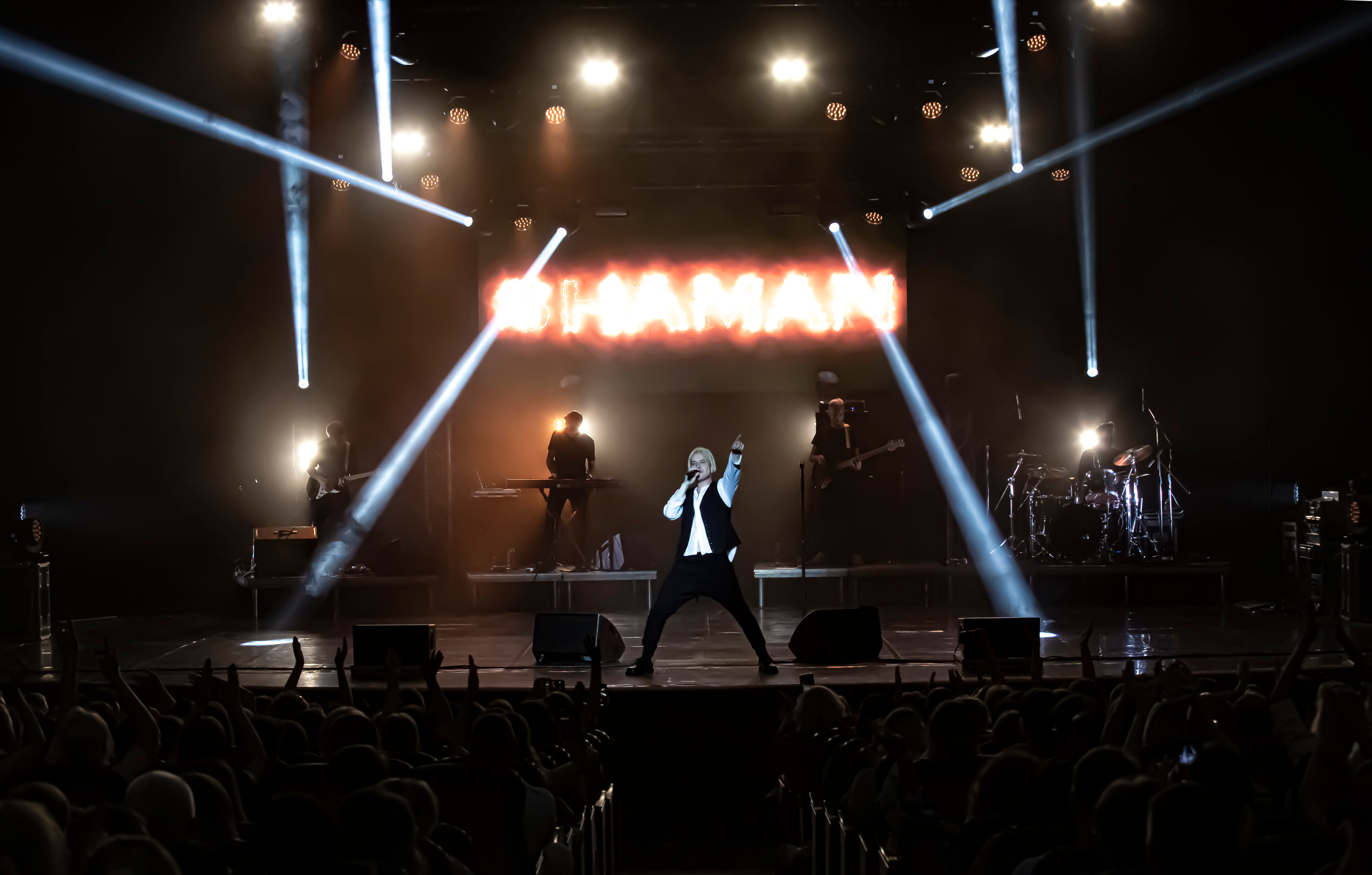 SHAMAN — 1 СОЛЬНИК В СОЧИ, ЗИМНИЙ ТЕАТР. Фотограф в Сочи Юрий Шептаев