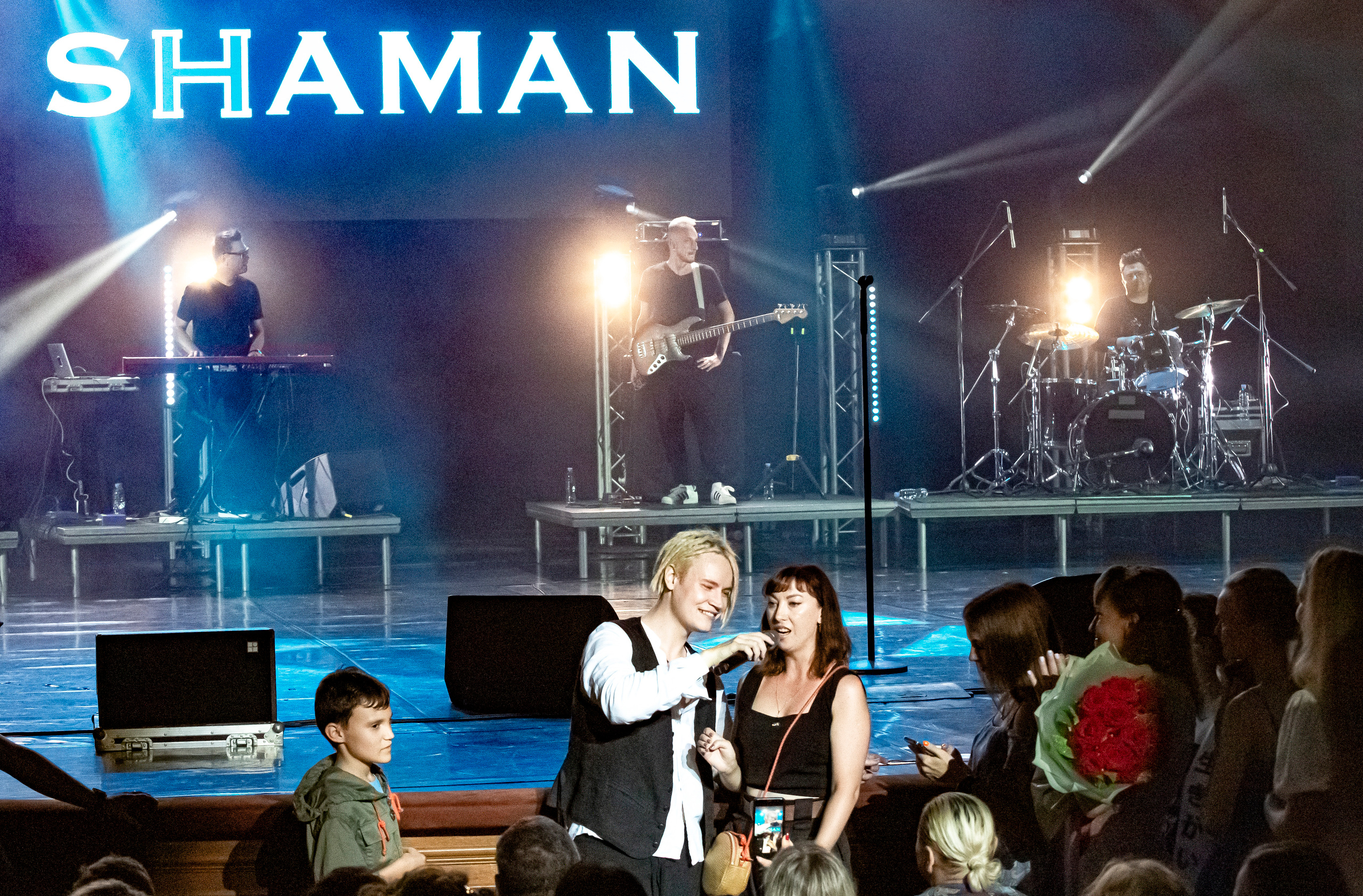 SHAMAN — 1 СОЛЬНИК В СОЧИ, ЗИМНИЙ ТЕАТР. Фотограф в Сочи Юрий Шептаев