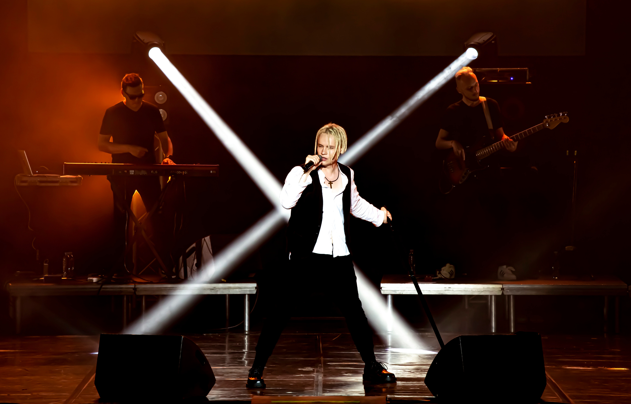 SHAMAN — 1 СОЛЬНИК В СОЧИ, ЗИМНИЙ ТЕАТР. Фотограф в Сочи Юрий Шептаев