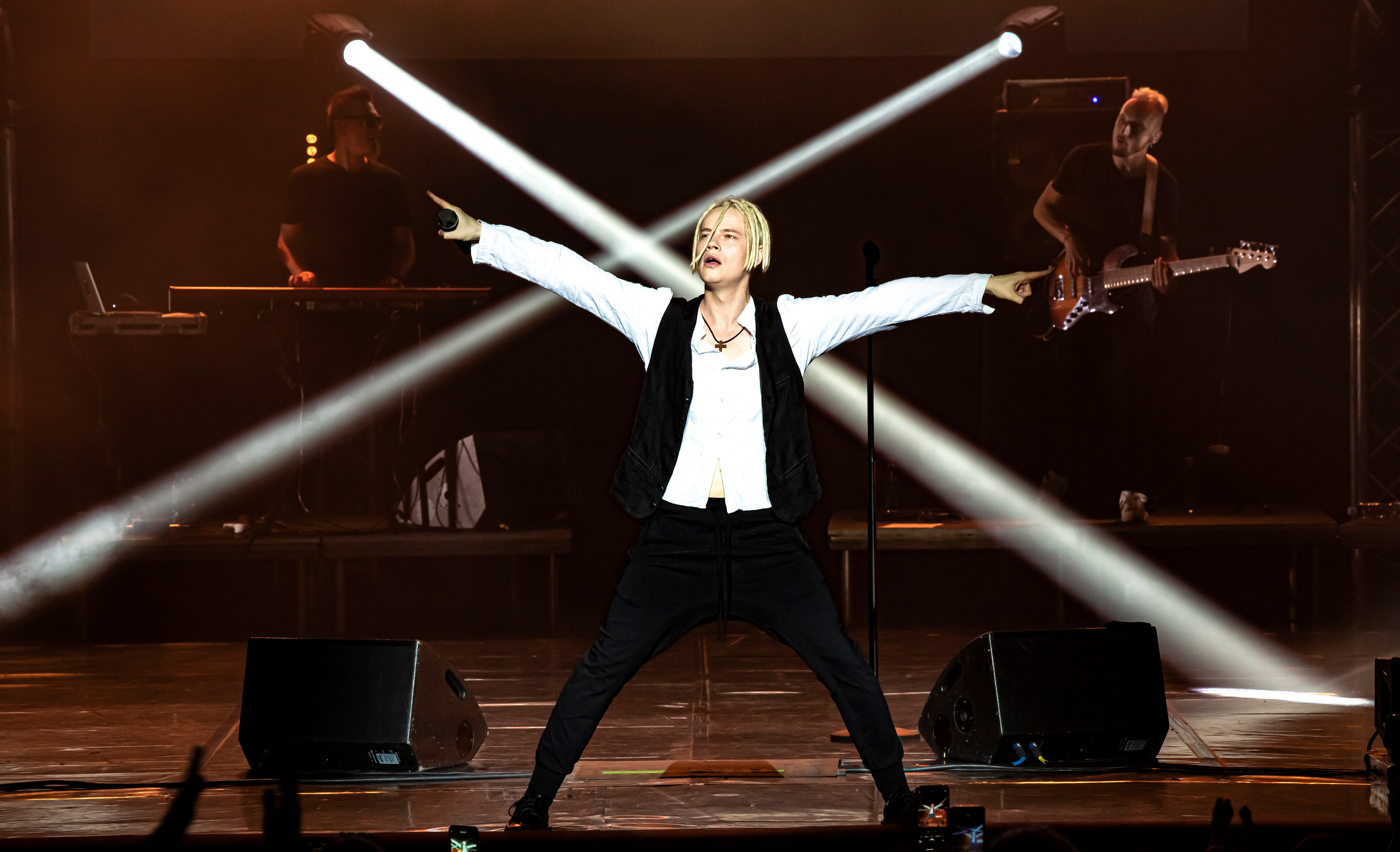 SHAMAN — 1 СОЛЬНИК В СОЧИ, ЗИМНИЙ ТЕАТР. Фотограф в Сочи Юрий Шептаев