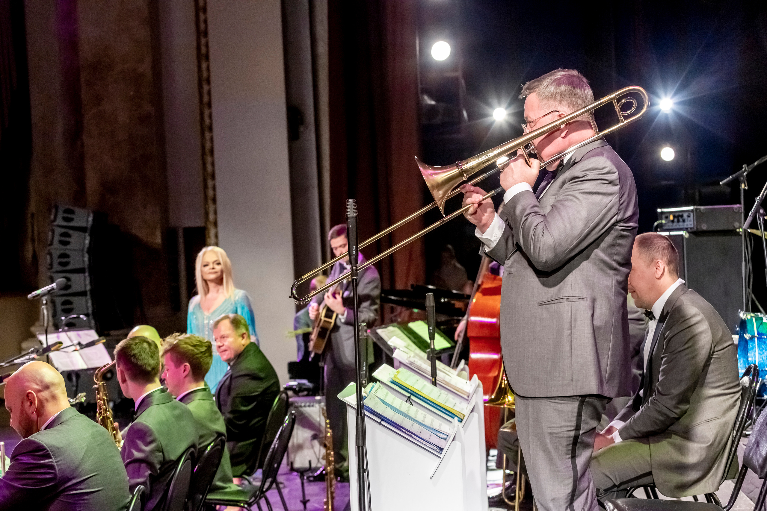 СТОЛЕТИЕ РУССКОГО ДЖАЗА галаконцерт в Зимнем театре г. Сочи. Фотограф в Сочи Юрий Шептаев