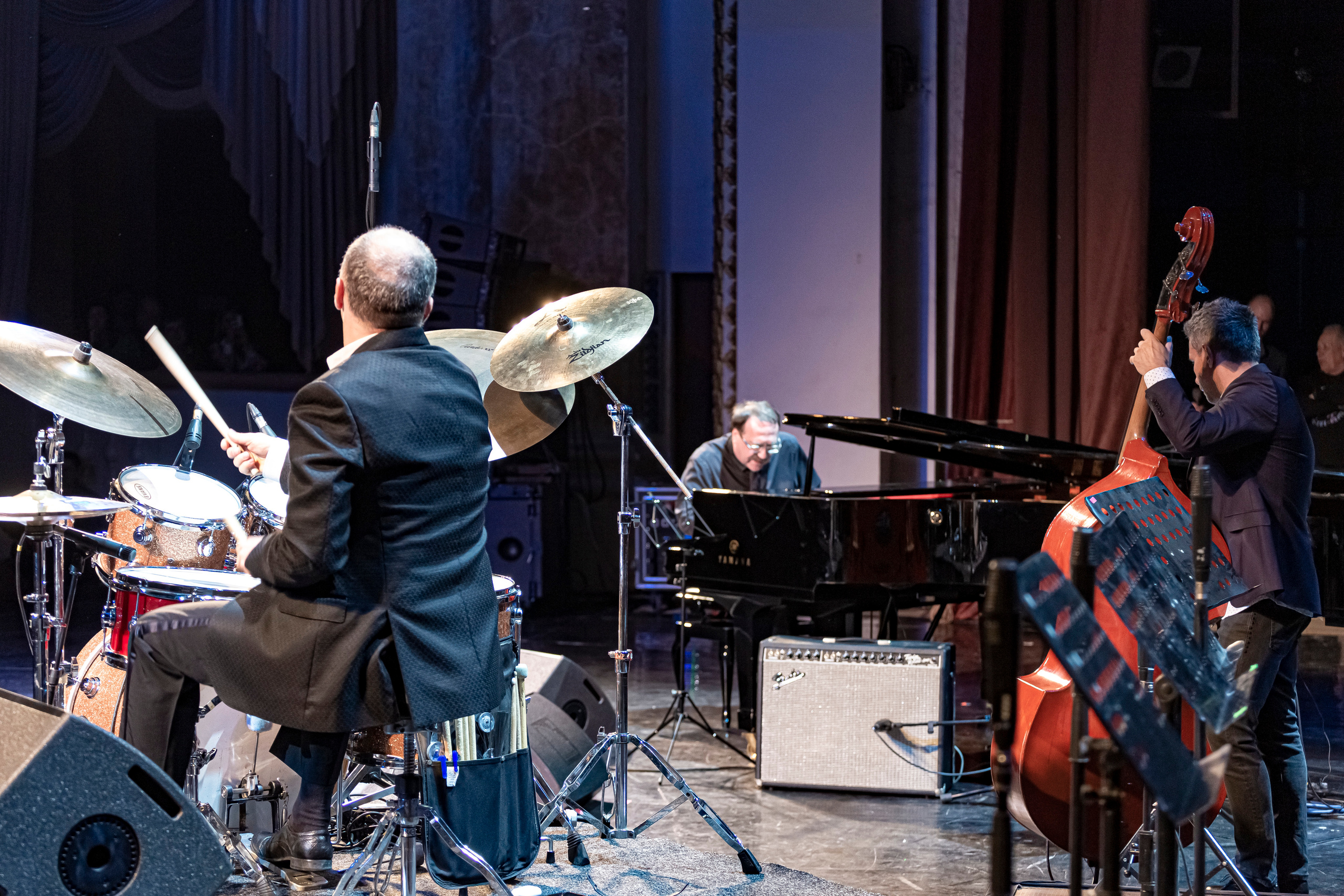 СТОЛЕТИЕ РУССКОГО ДЖАЗА галаконцерт в Зимнем театре г. Сочи. Фотограф в Сочи Юрий Шептаев