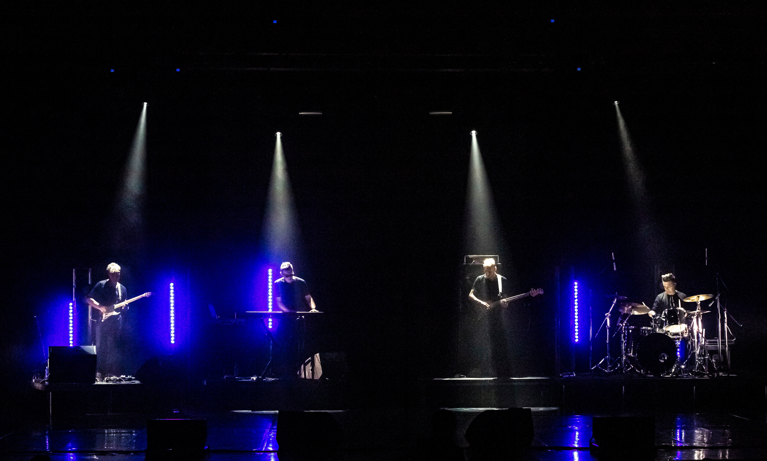 SHAMAN — 1 СОЛЬНИК В СОЧИ, ЗИМНИЙ ТЕАТР. Фотограф в Сочи Юрий Шептаев