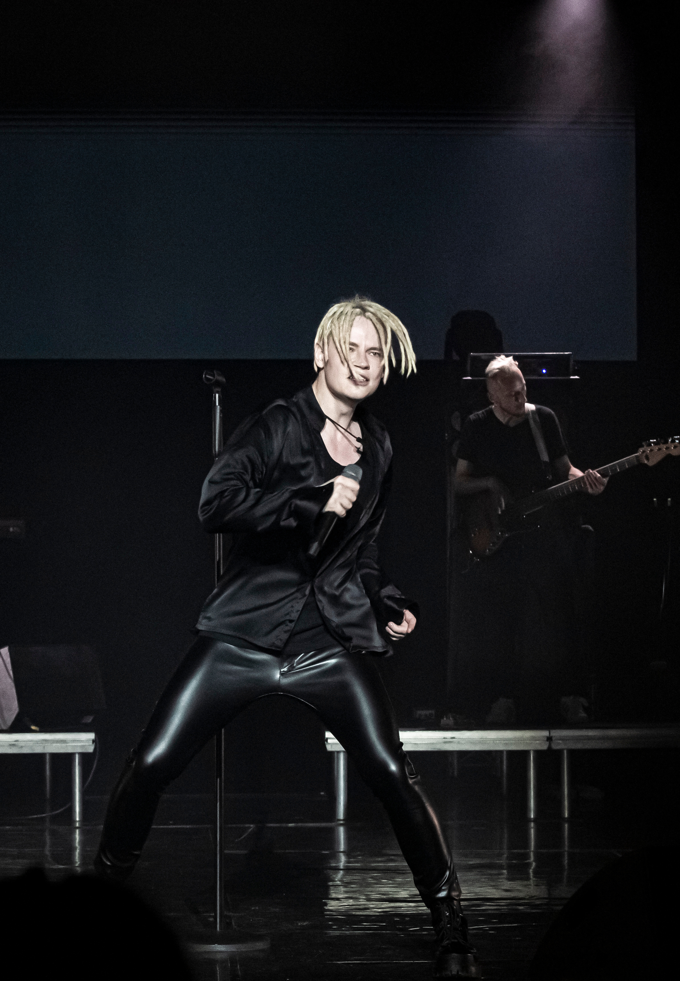 SHAMAN — 1 СОЛЬНИК В СОЧИ, ЗИМНИЙ ТЕАТР. Фотограф в Сочи Юрий Шептаев