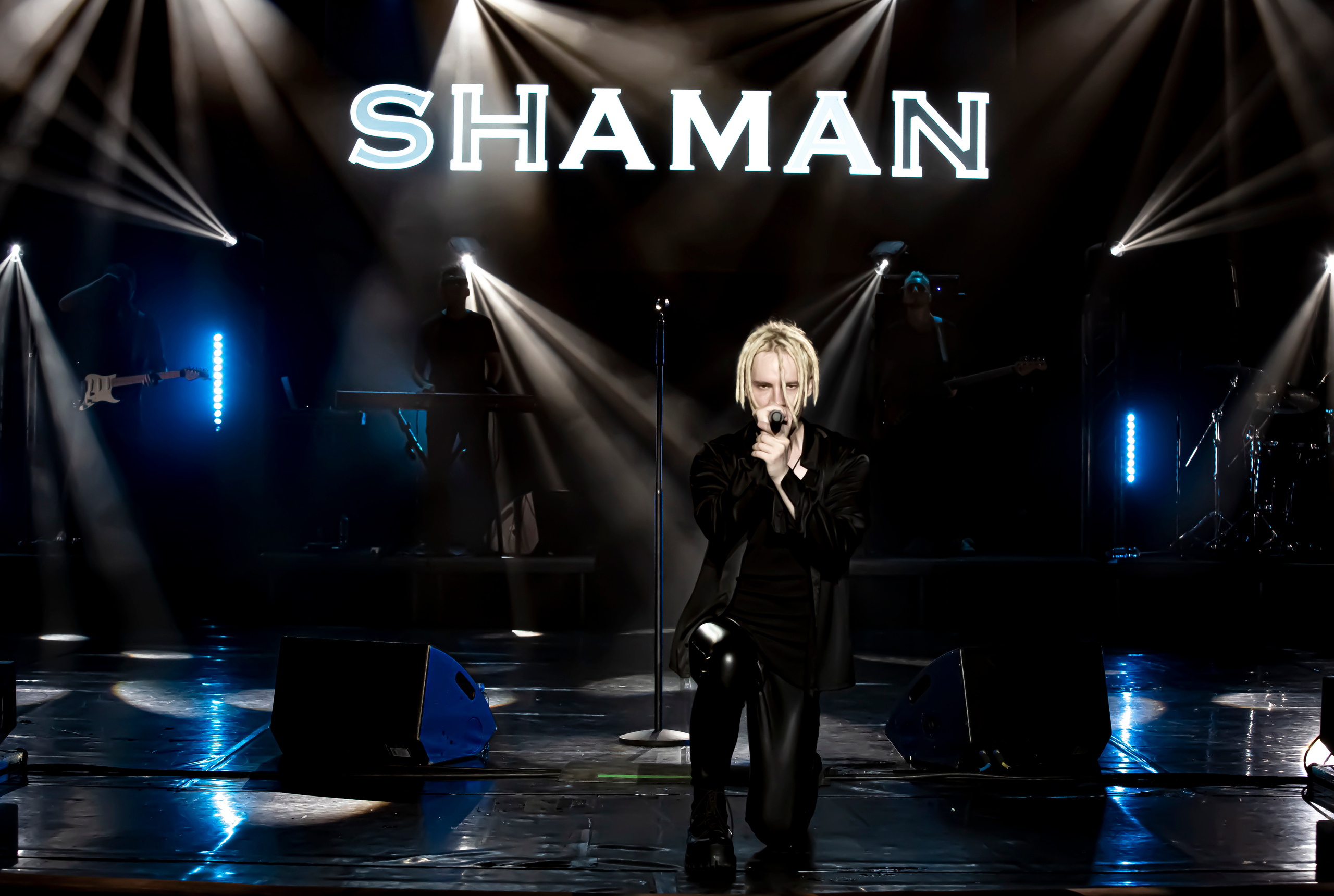 SHAMAN — 1 СОЛЬНИК В СОЧИ, ЗИМНИЙ ТЕАТР. Фотограф в Сочи Юрий Шептаев