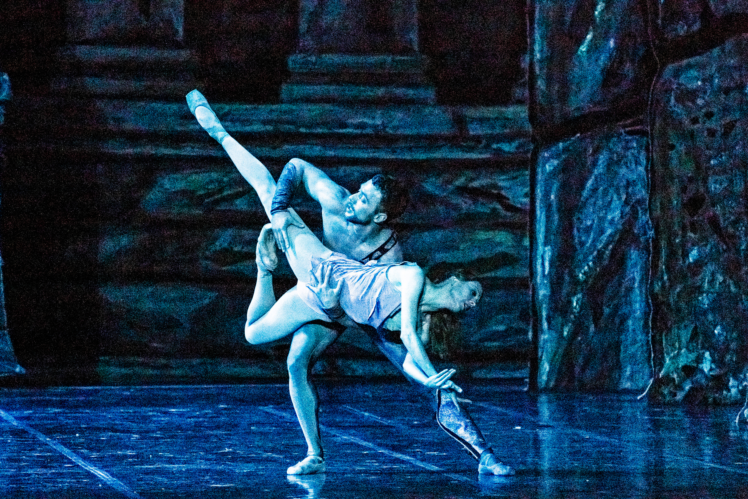 Балет Юрия Григоровича «Спартак» на сцене Зимнего театра г. Сочи. Фотограф в Сочи Юрий Шептаев