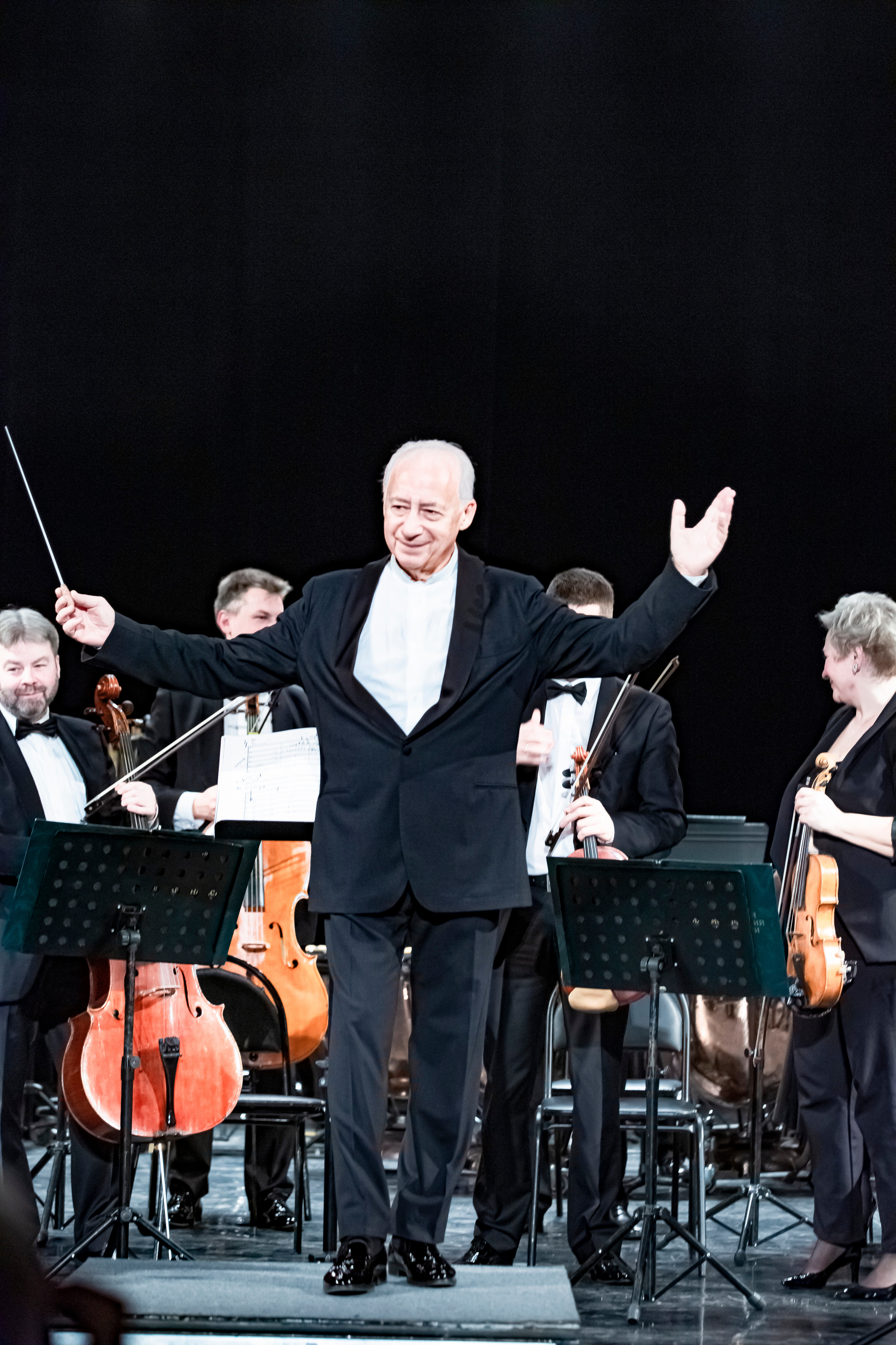 Концерт в Зимнем театре Национального филармонического оркестра России. Фотограф в Сочи Юрий Шептаев