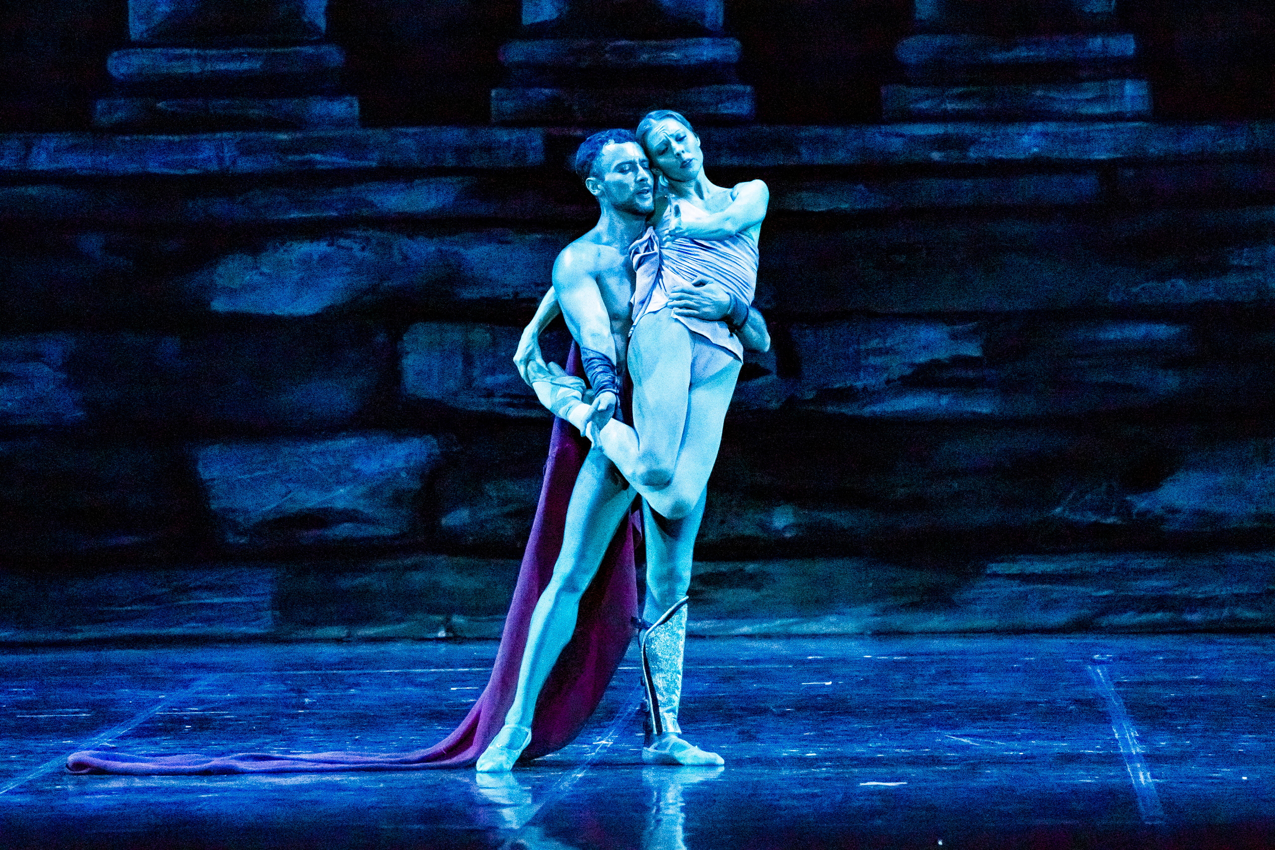 Балет Юрия Григоровича «Спартак» на сцене Зимнего театра г. Сочи. Фотограф в Сочи Юрий Шептаев