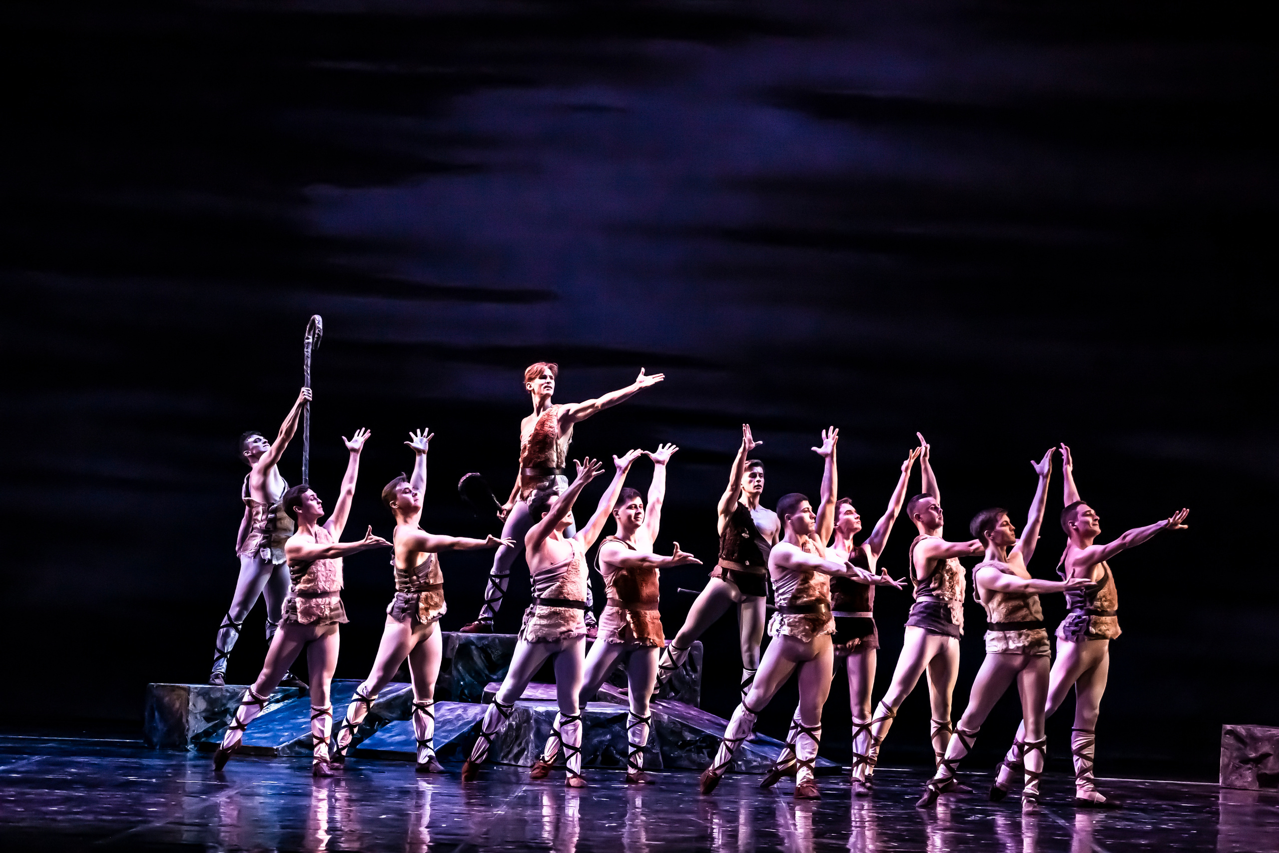 Балет Юрия Григоровича «Спартак» на сцене Зимнего театра г. Сочи. Фотограф в Сочи Юрий Шептаев