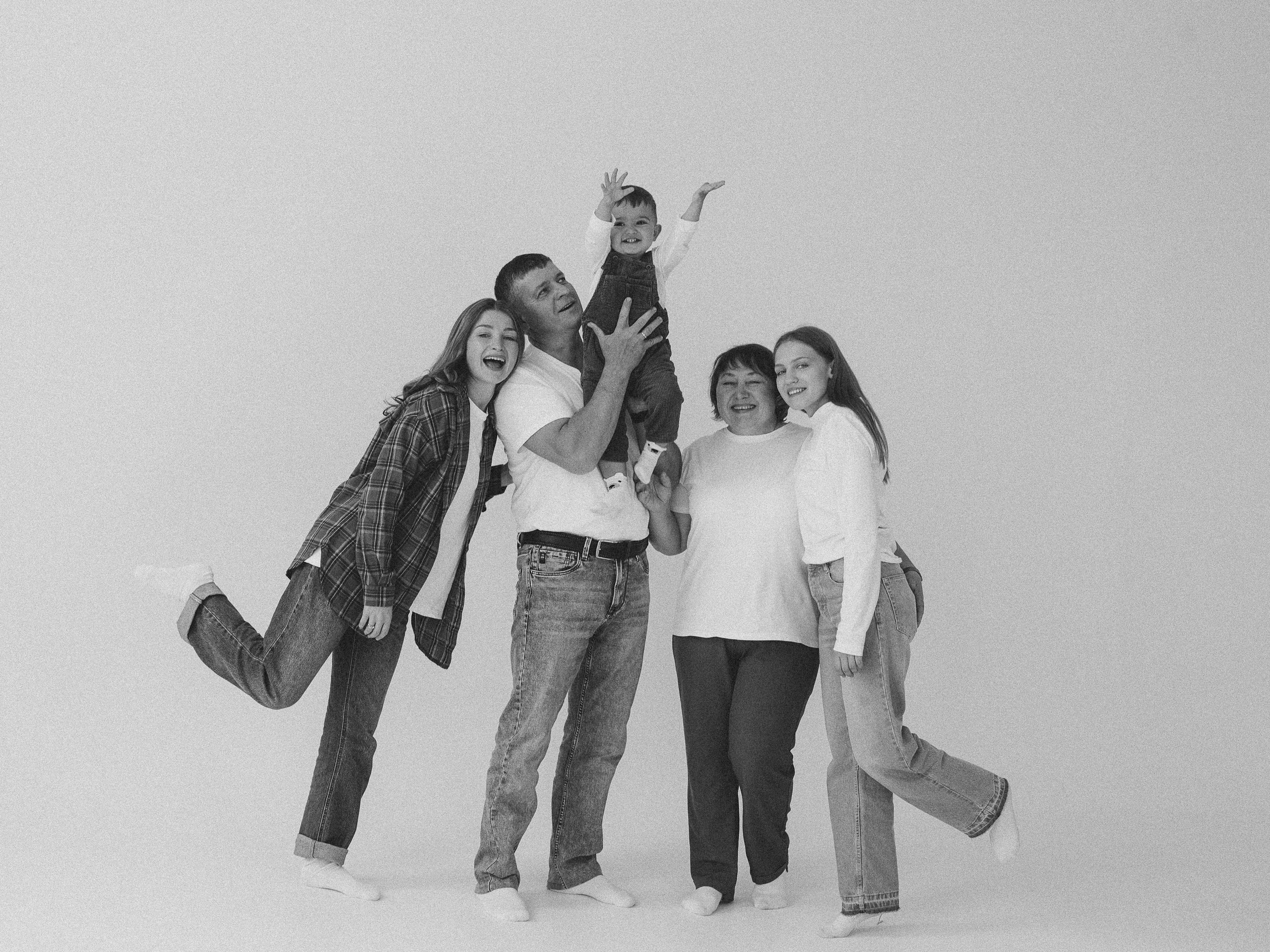 Семейная фотосессия в студии. Фотограф Любовь Подосенова Липецк|Воронеж