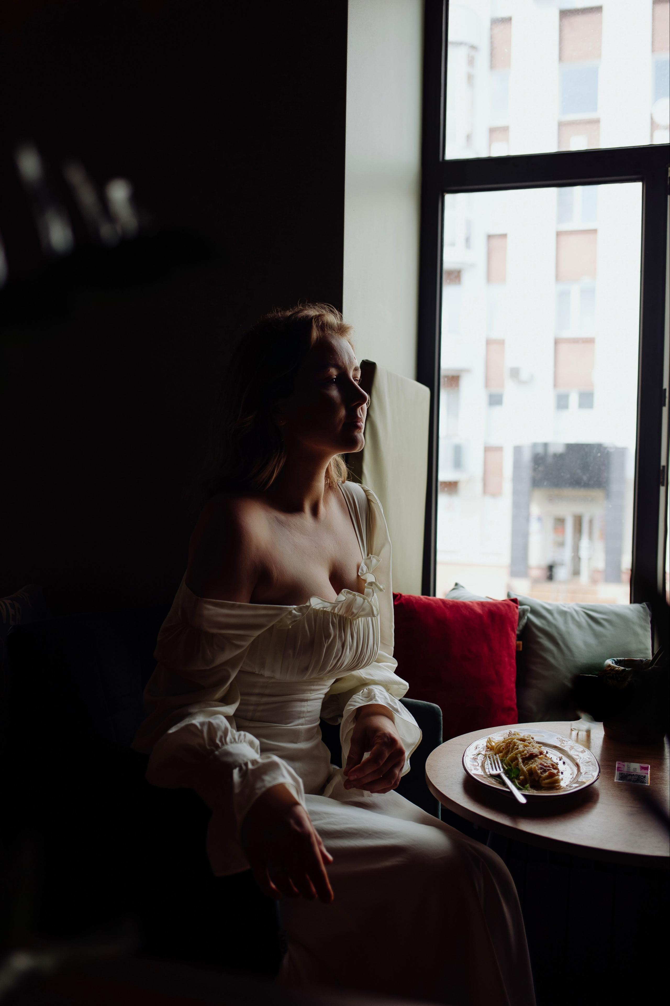 Женский портрет Аня. Женский фотограф в Саратове Анастасия Вишневская