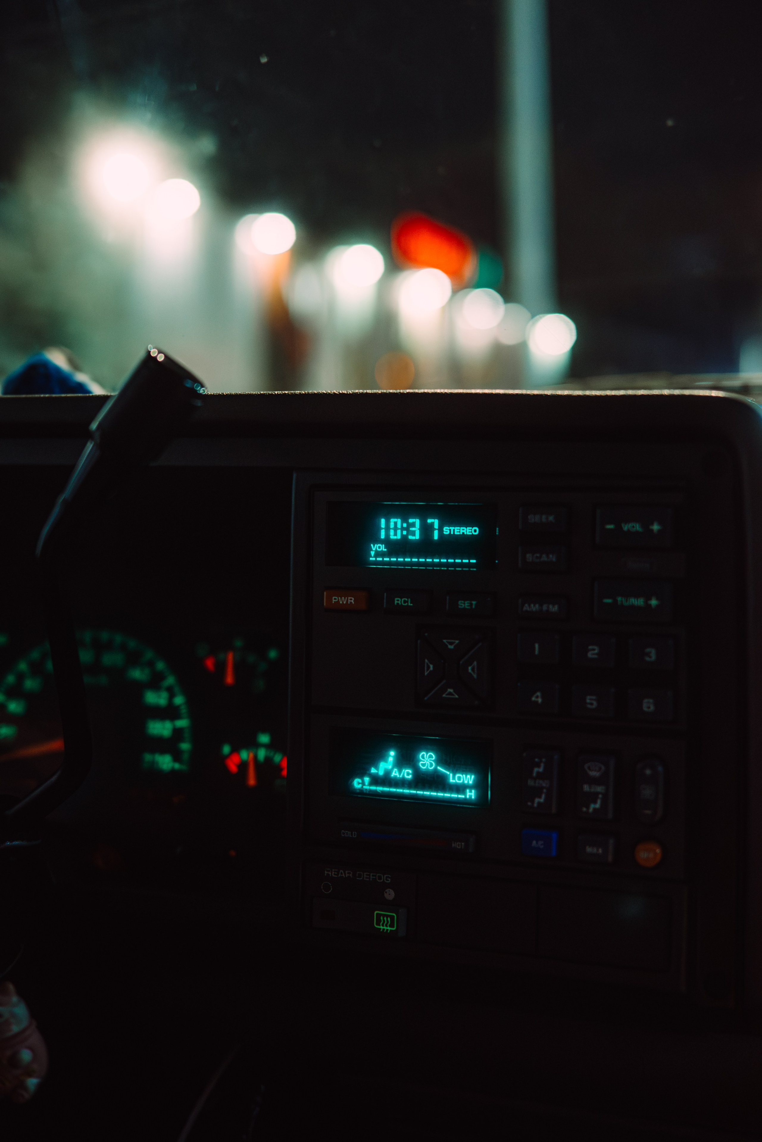 Downfly 9 июля 2025. DeLorein