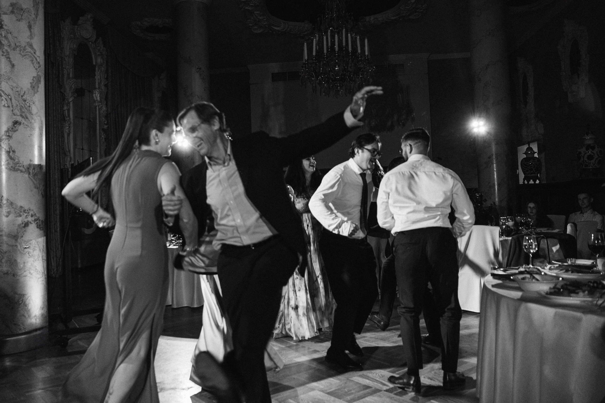 Свадебный банкет в отеле Хилтон Москва Ленинградская. Свадебный фотограф Москва