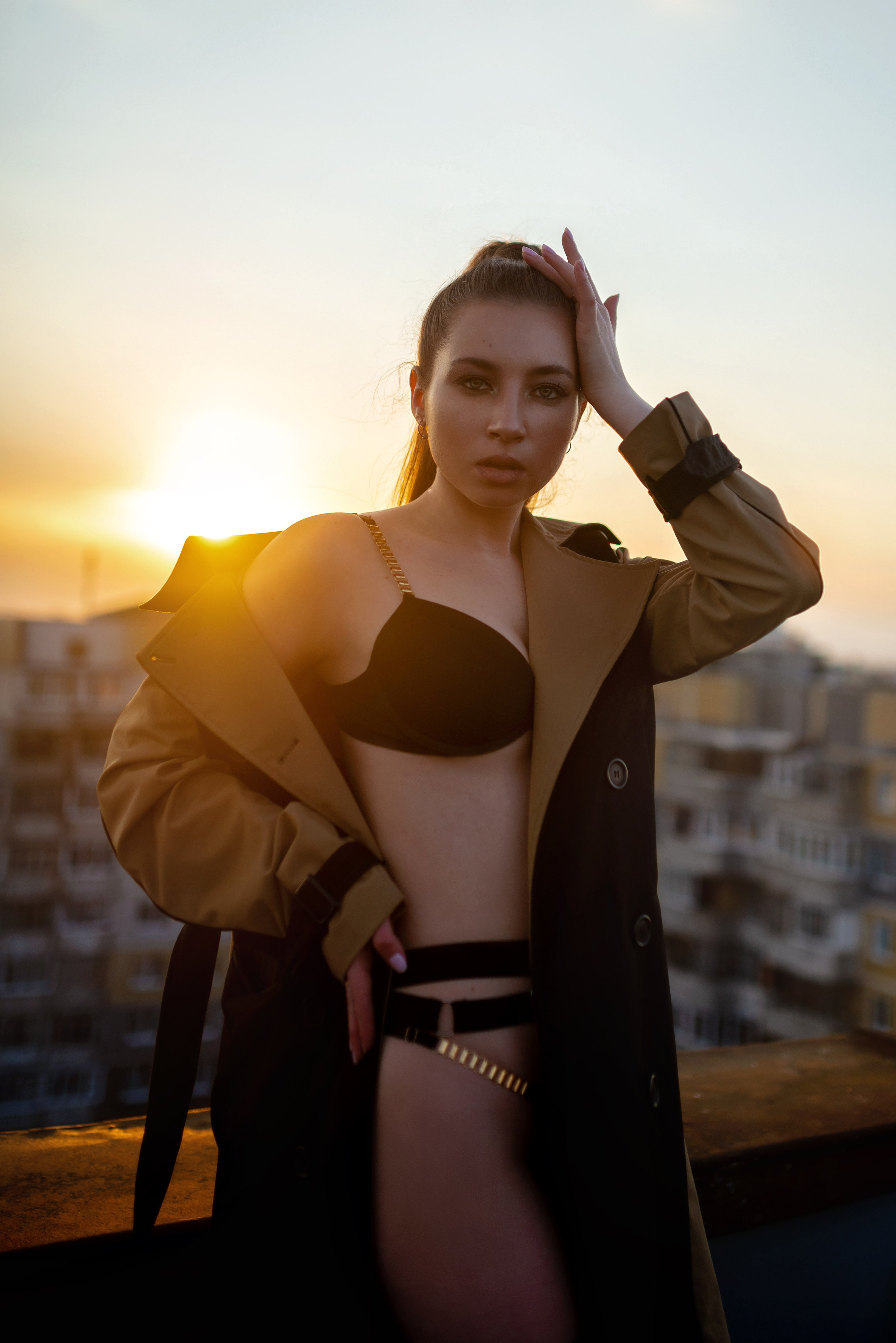 Фотосессия на закате на крыше дома. Фотограф в Витебске Сергей Томашев