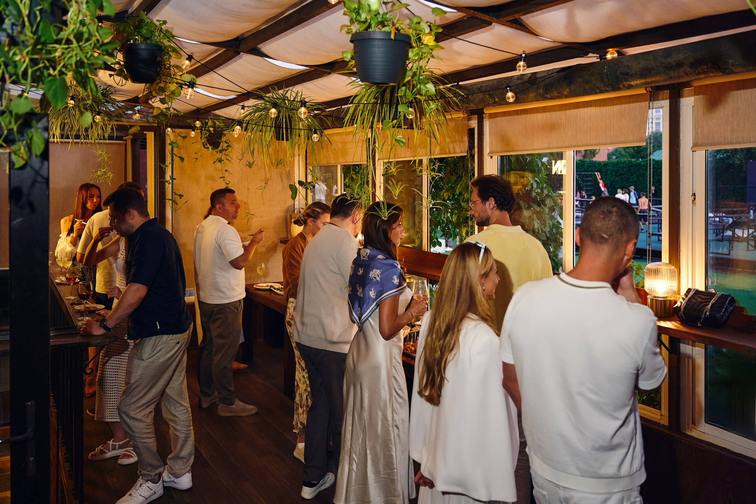 Квартирник миллиардов. Фотограф Ольвия Капранова в Москве и московской области