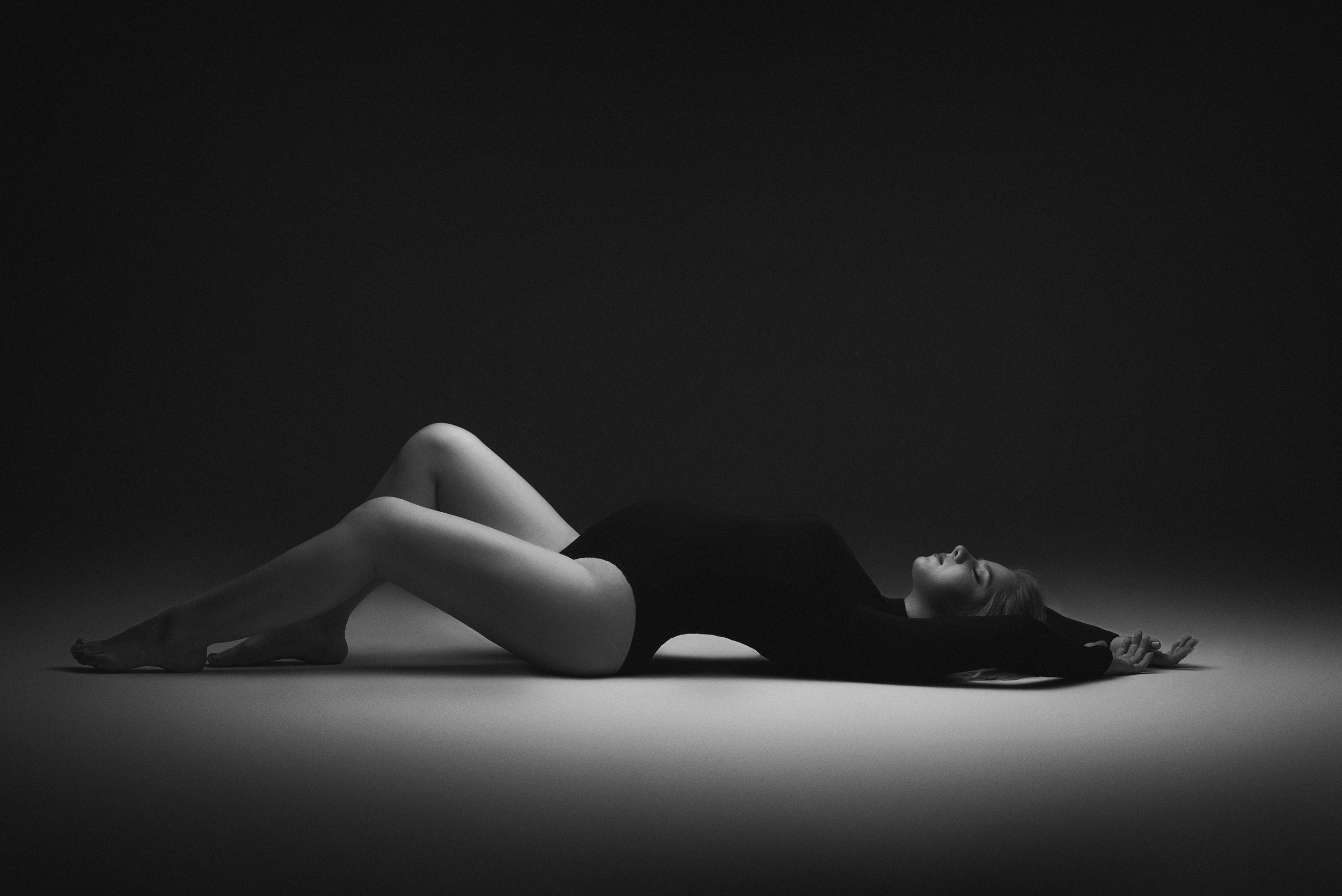 Фотосъемка беременности. Фотограф беременности, новорожденных и детей до года в Челябинске Волк