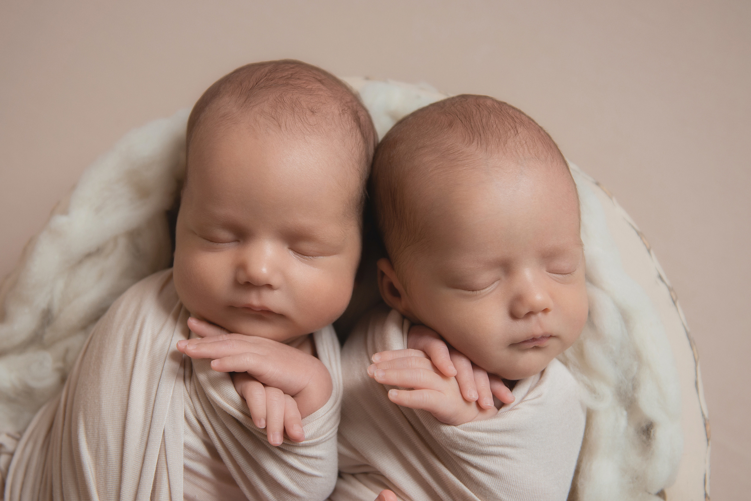 Фотосъемка новорожденного. Фотограф беременности, новорожденных и детей до года в Челябинске Волк