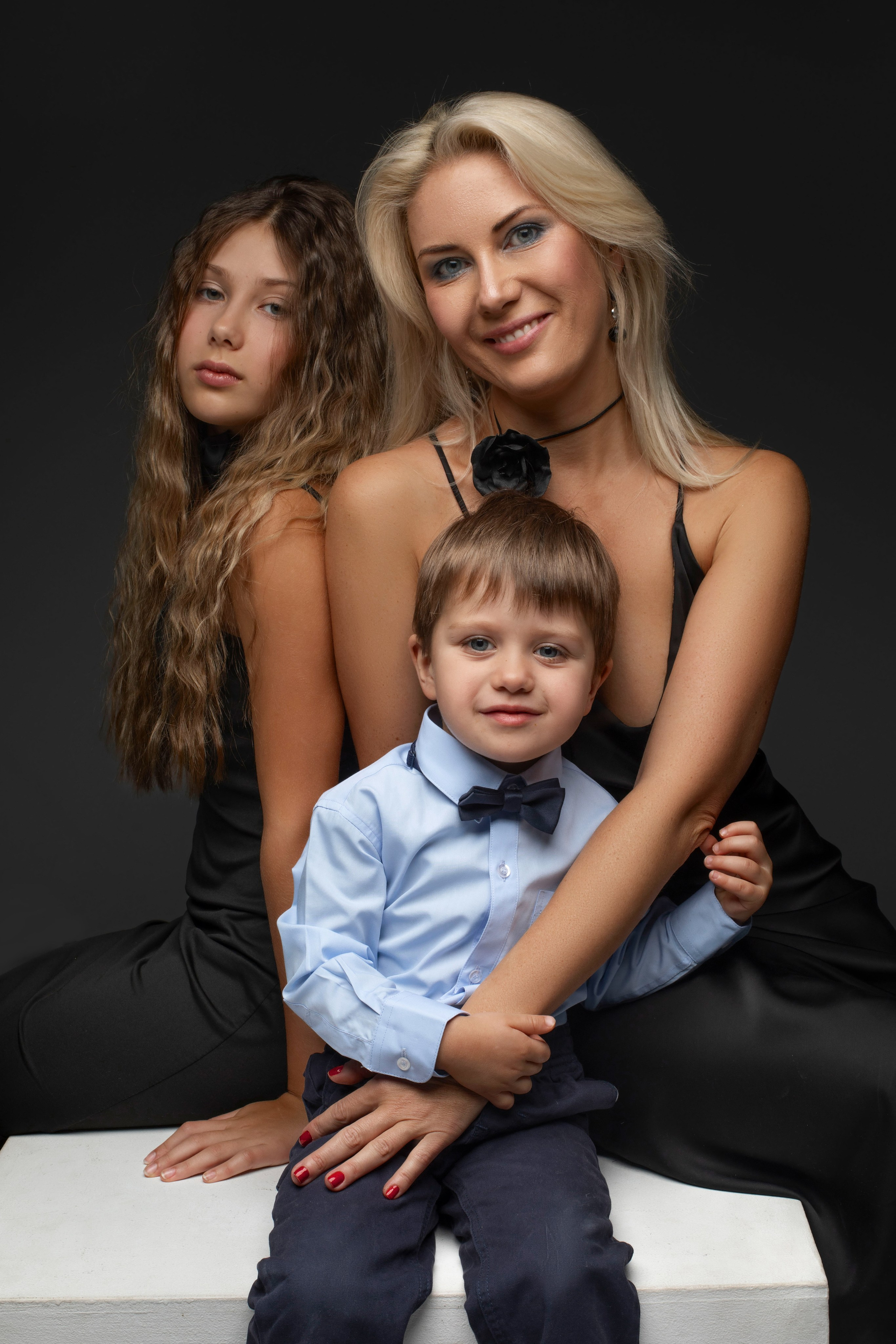 Мария, Алиса и Саша. Главная