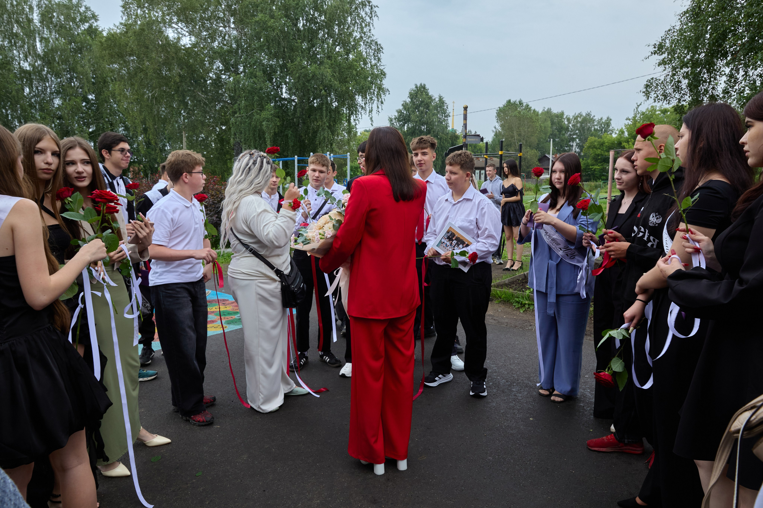 Выпускной в школе 2026.9г. Dariadrugova.ru