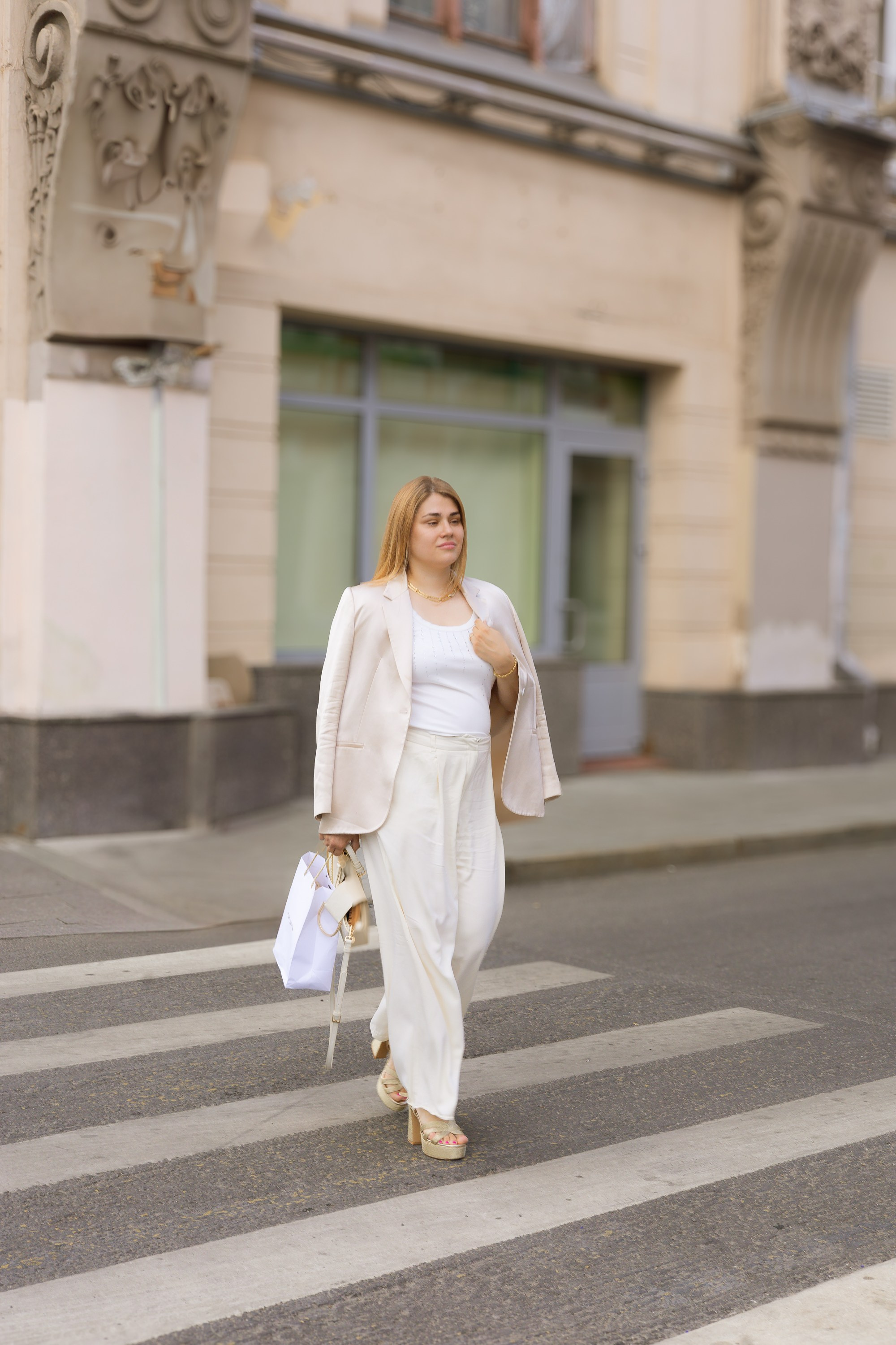 Настя. Фотограф и видеограф для бизнеса, экспертов и мероприятий в Москве