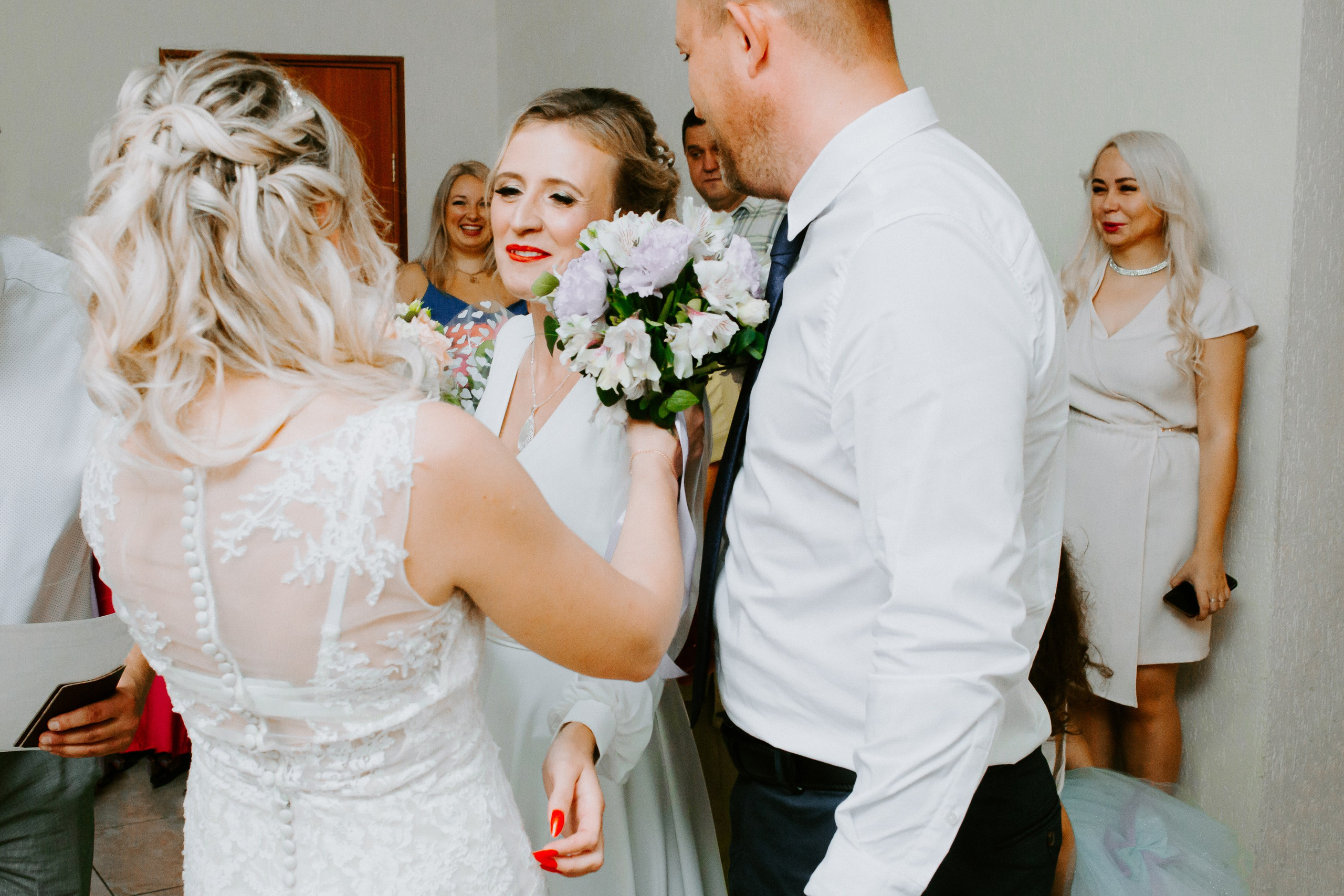 Загс и прогулка. Елена и Виктор. Фотограф в Челябинске Ополихина Анна