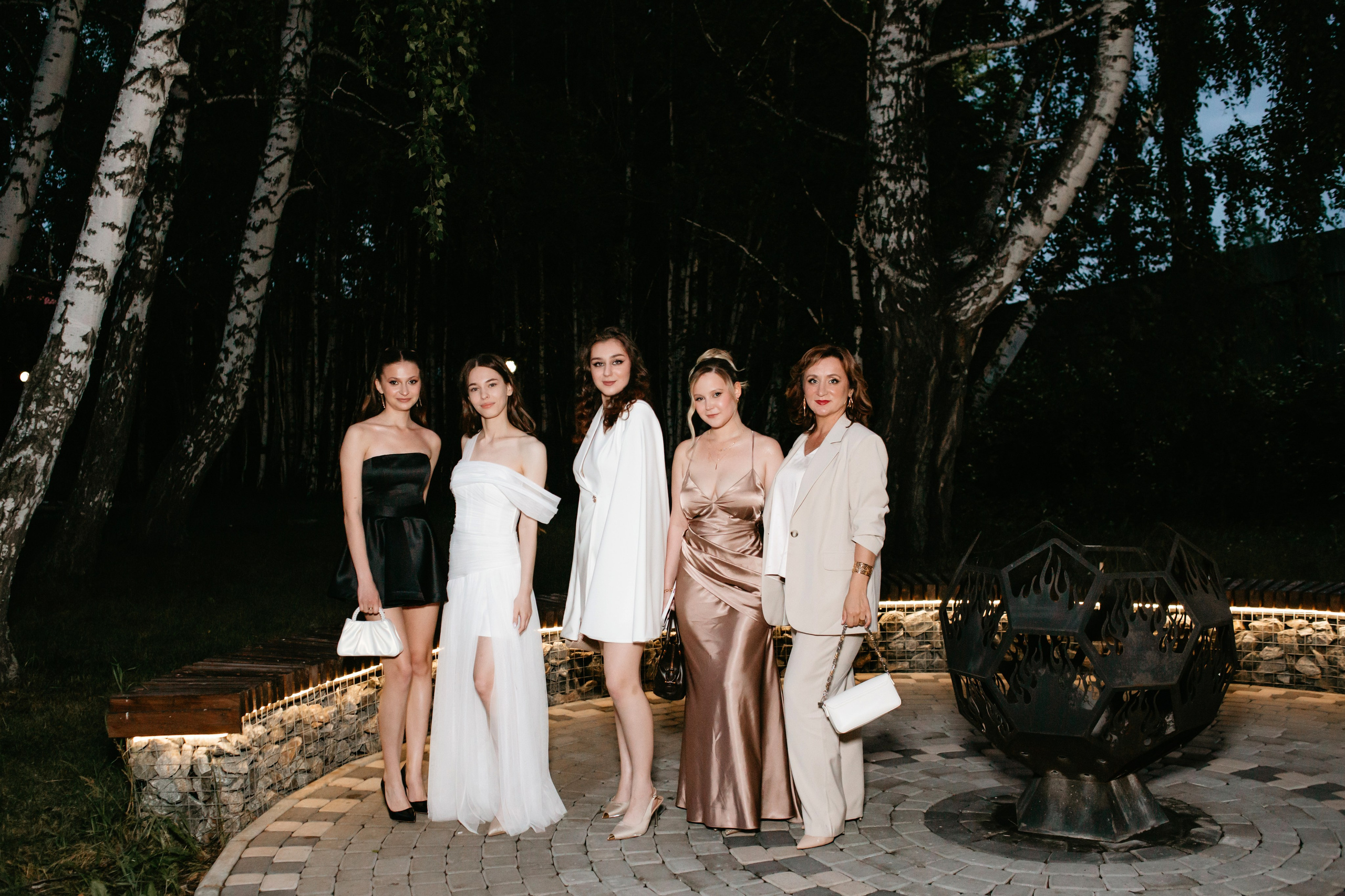 Выпускной 2025 (41 школа) 11 класс. Фотограф в Челябинске Ополихина Анна