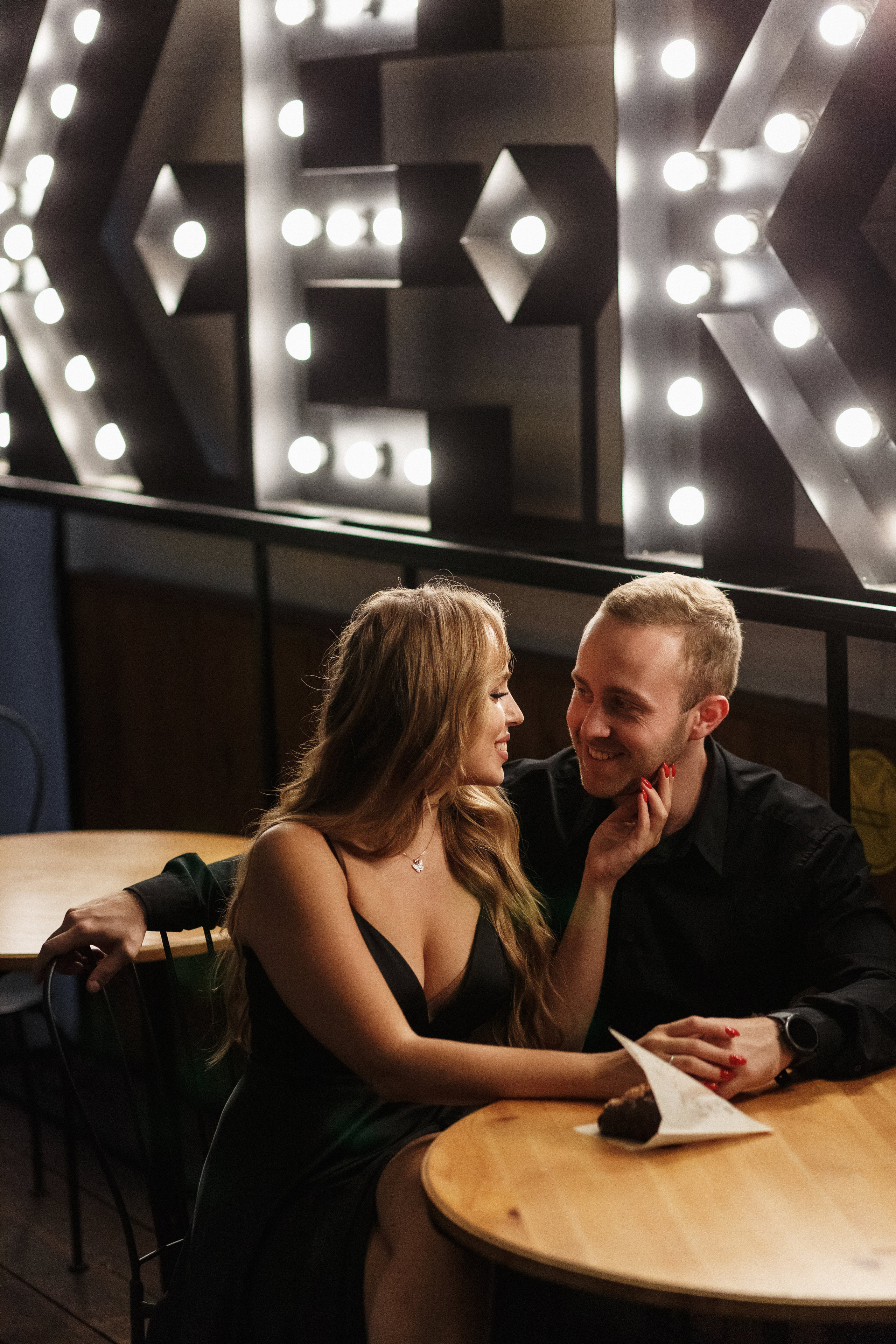 Центр Ростова на Дону: фотосессия Олега и Насти. Свадебный и семейный фотограф в Таганроге Бакарюк Антон