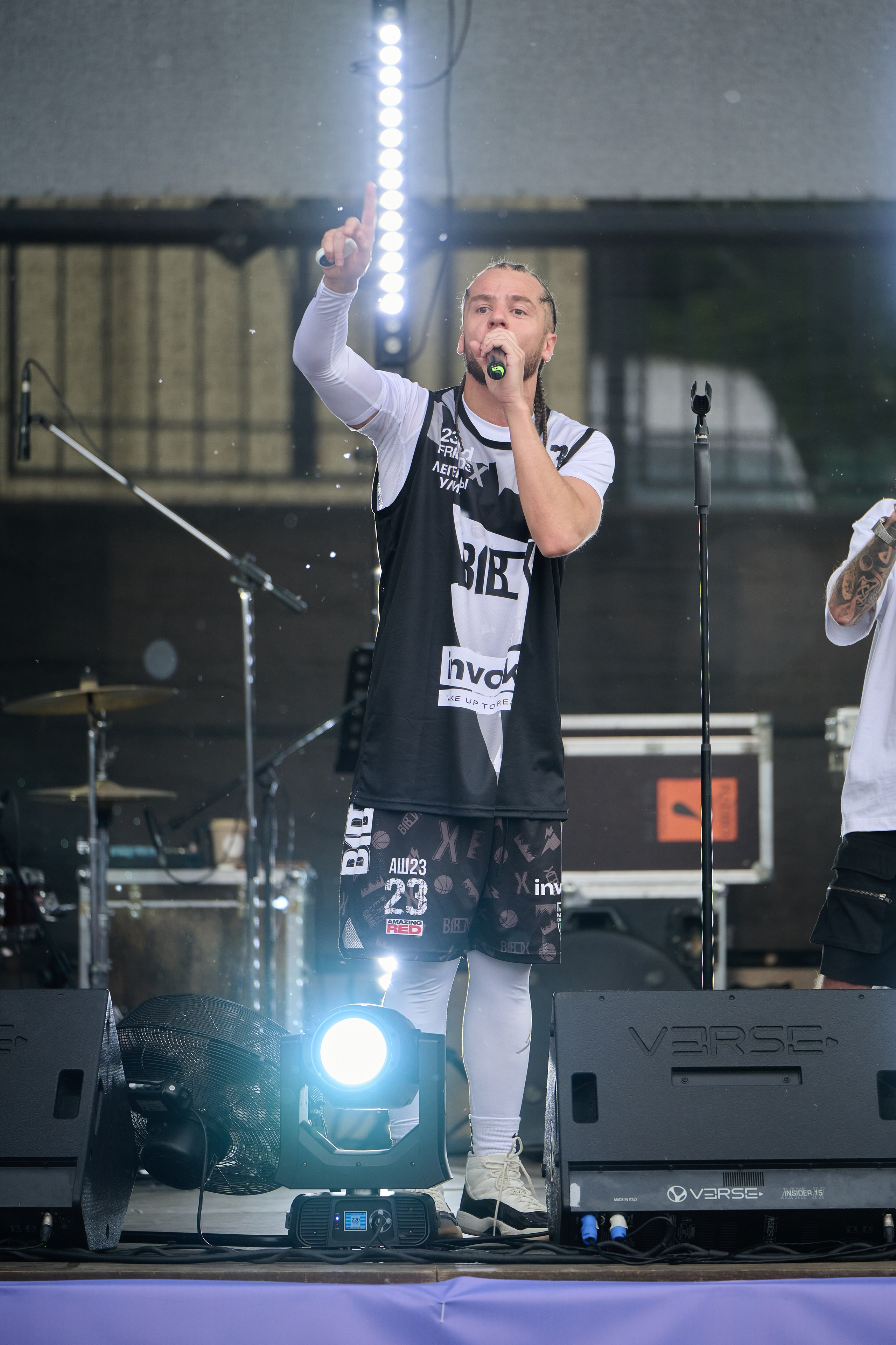 Invoke — Легенды улиц. Фотограф в Москве — Новиков Владислав