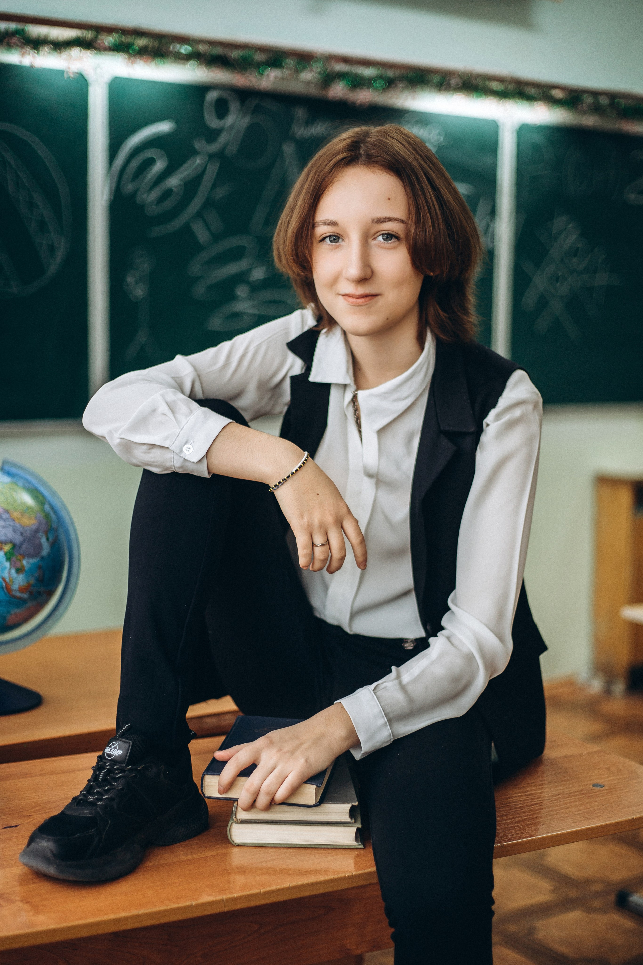 Выпускной класс на альбомы в школе. Портретный и семейный фотограф в Саратове Елена Шустова