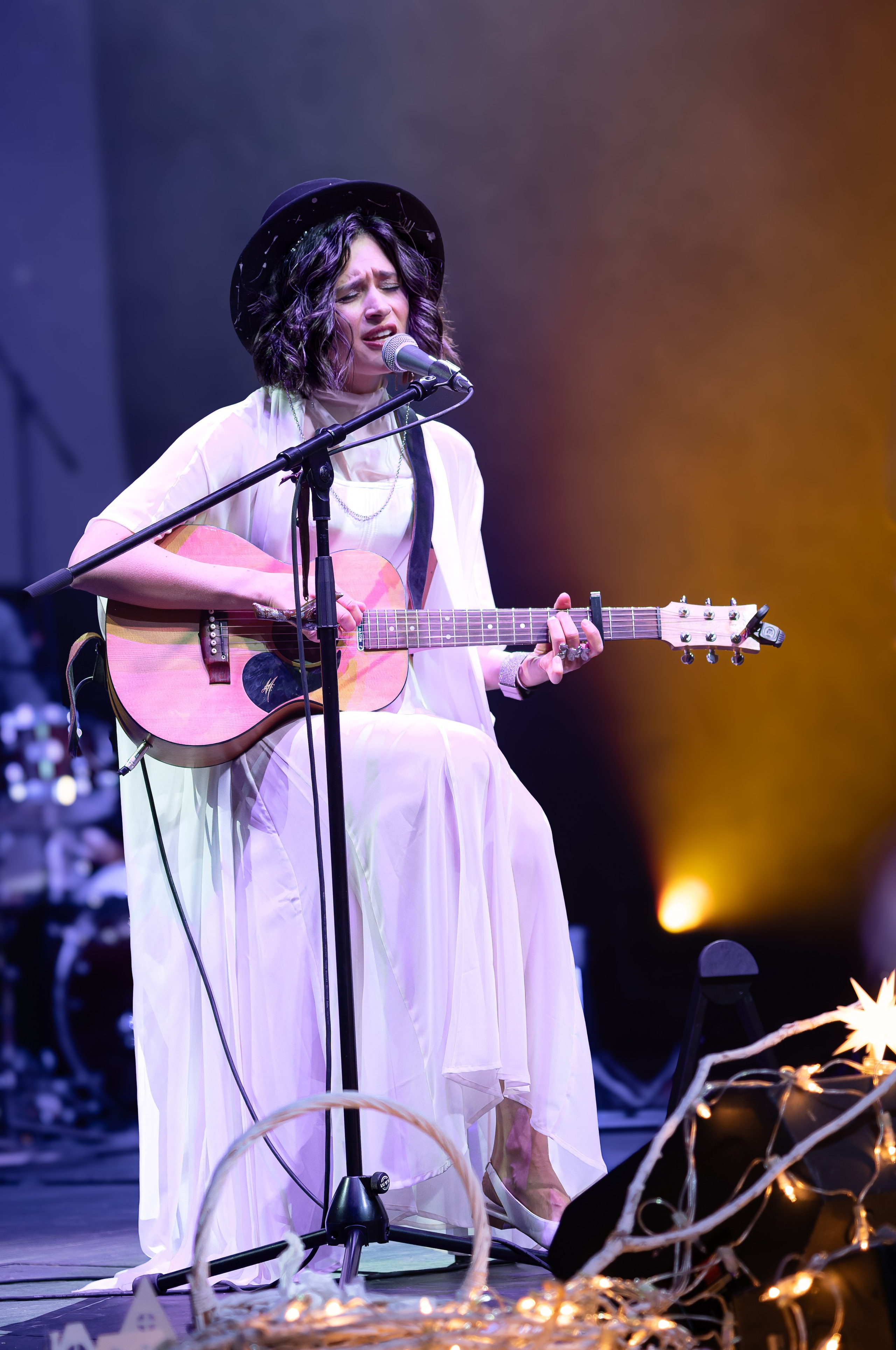 Женя Любич: Белый концерт 6 января 2026 года. Сайт фотографа Сергея Абрамова