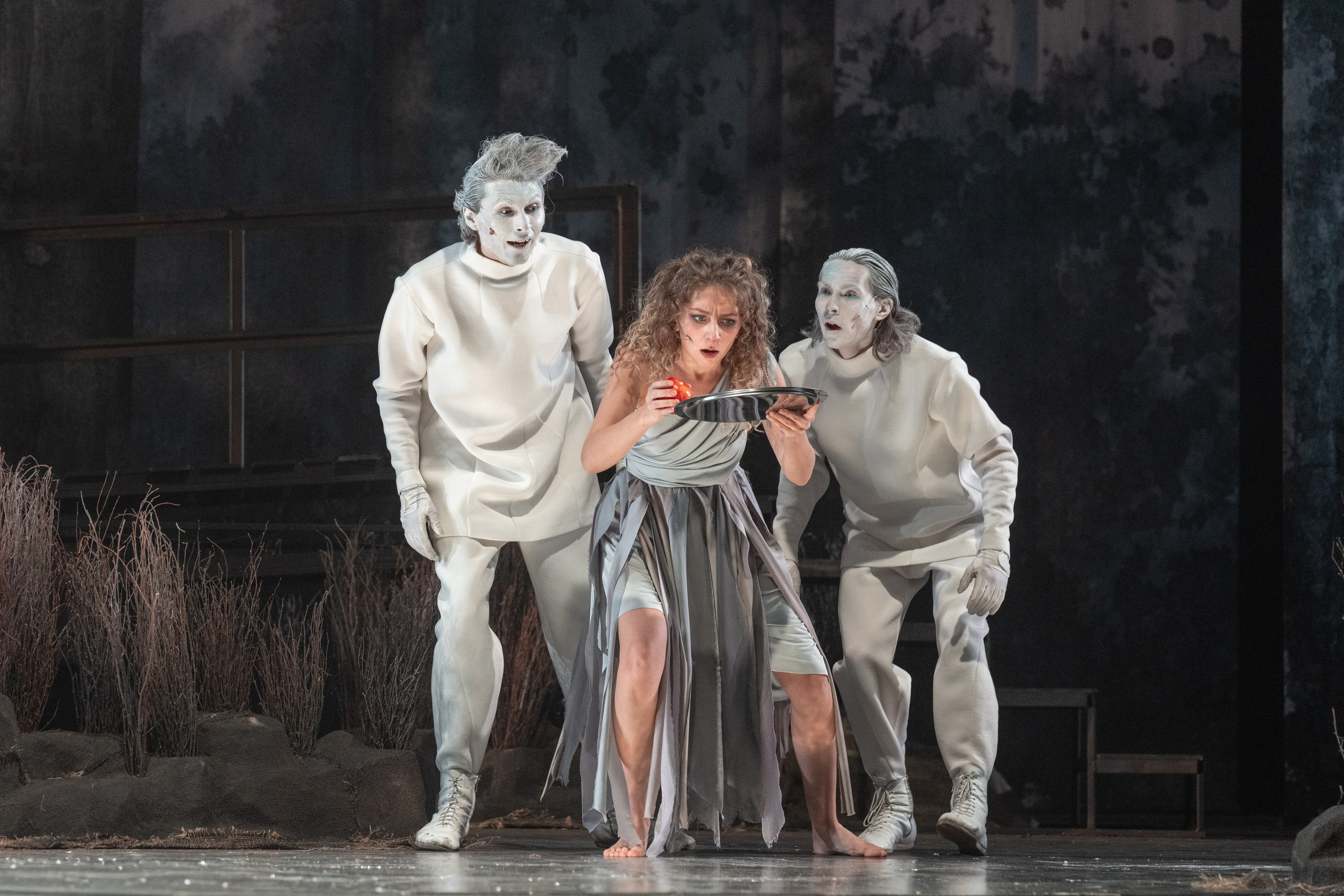 Алтайский молодёжный театр: Яга. Сайт фотографа Сергея Абрамова