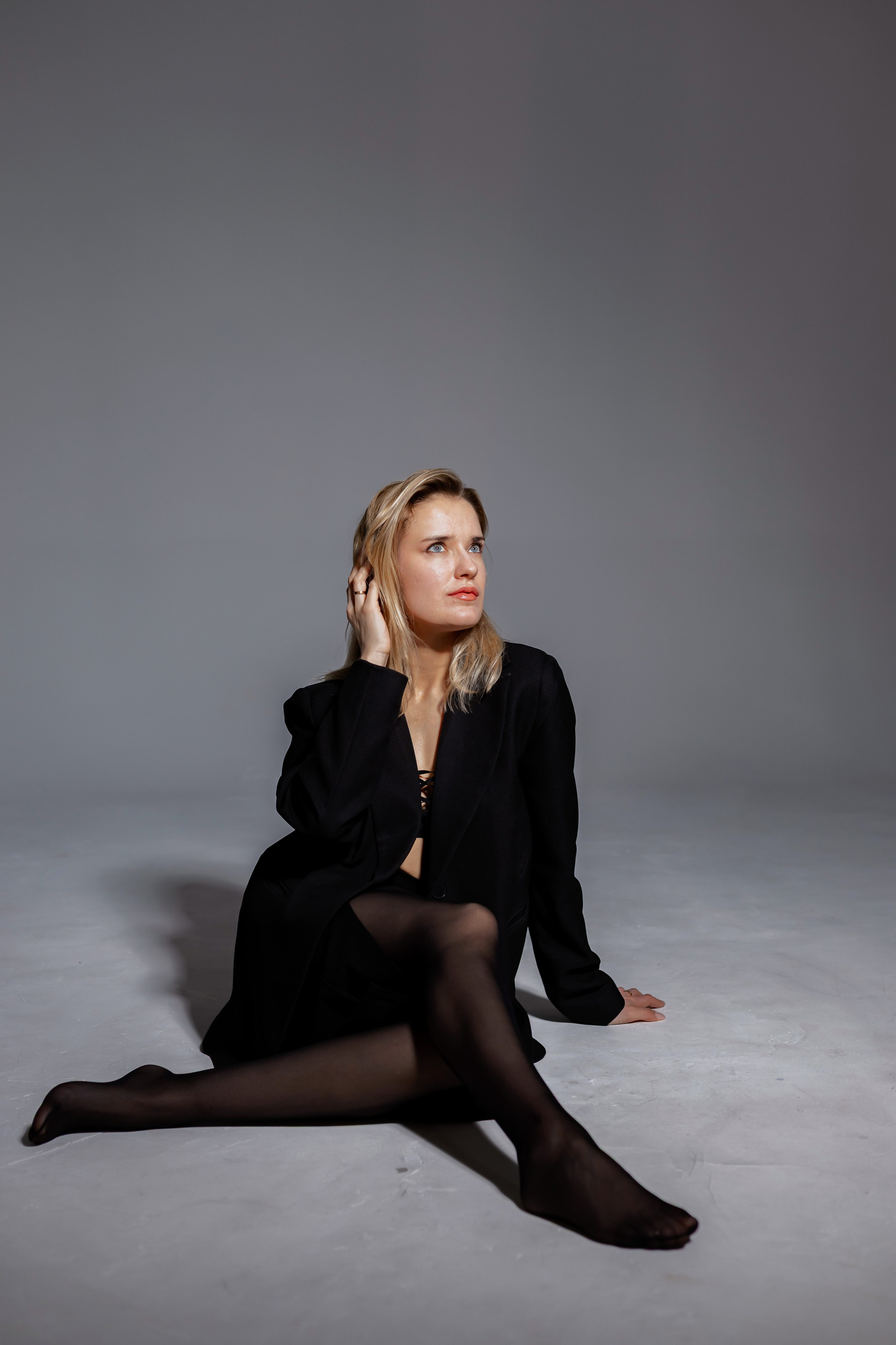 Фотосессия в студии Валерия. Женский фотограф в Орске Новотроицке Динара Долганова