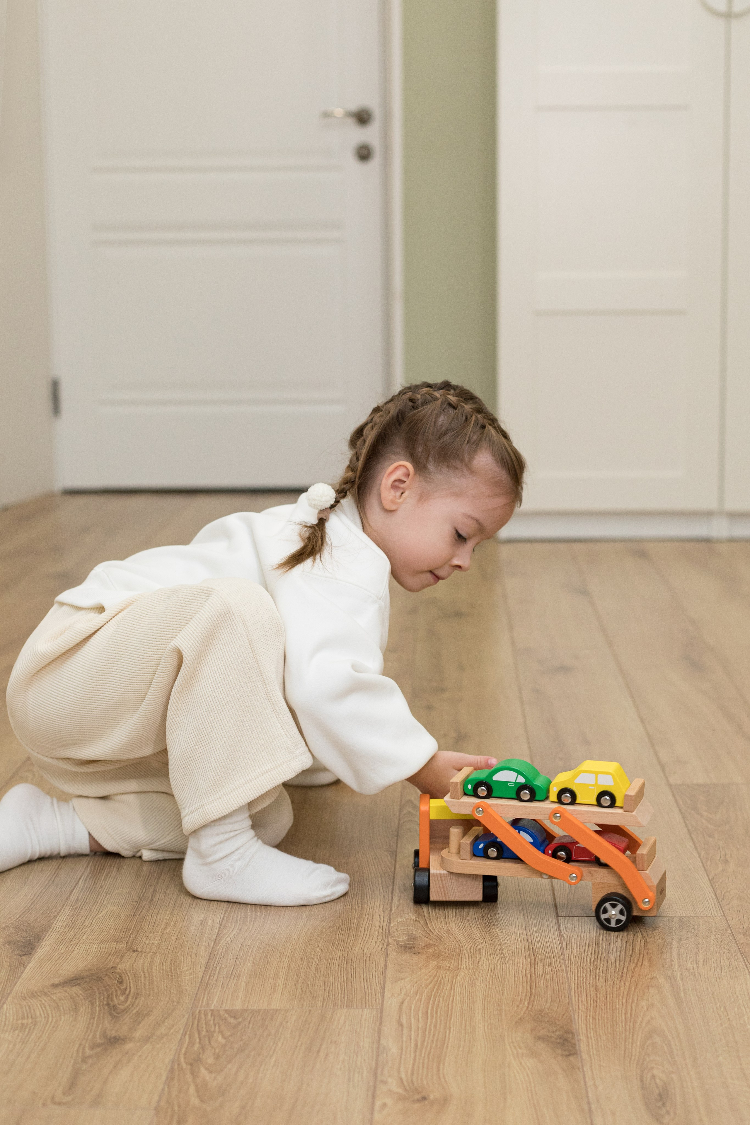 Фотосессия деревянных игрушек. Детский и контент фотограф Надя Волкова Санкт-Петербург