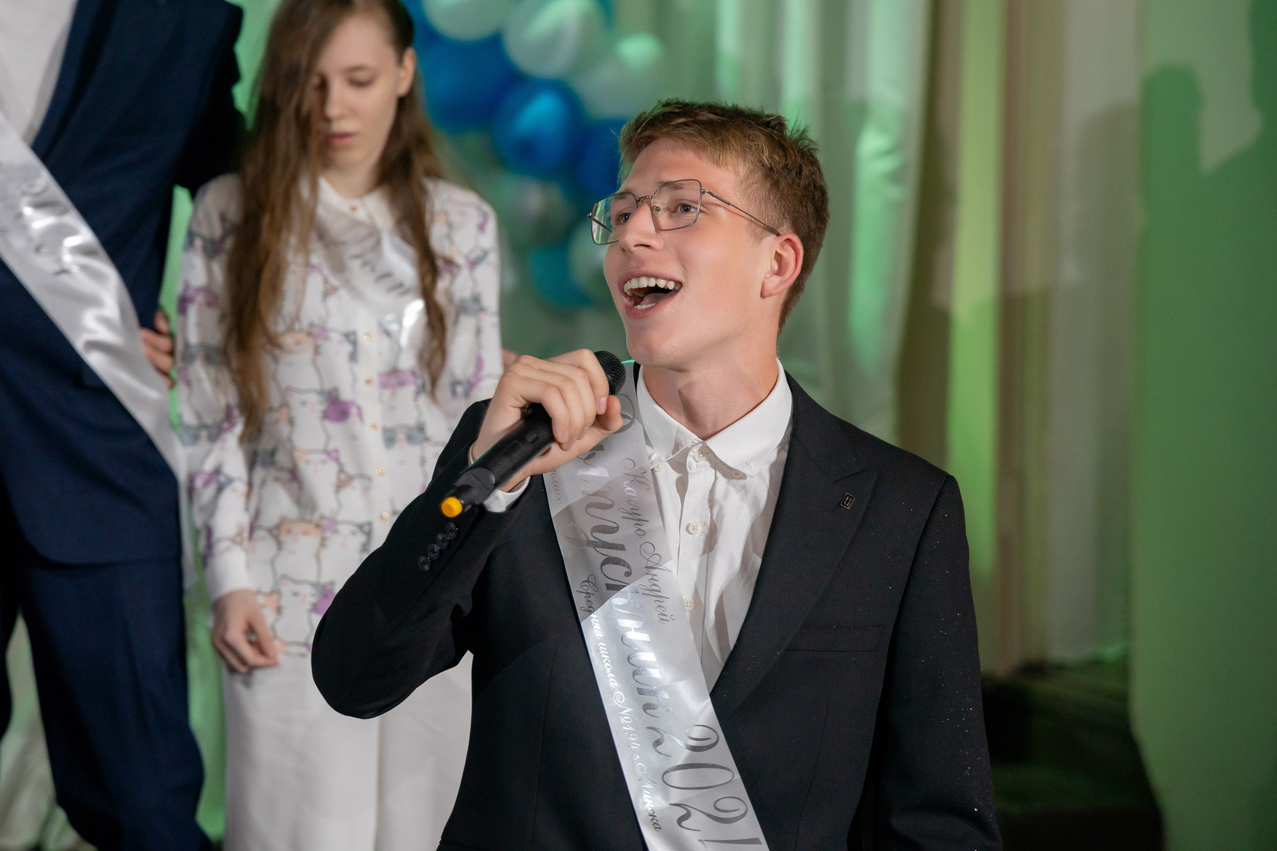 Школьный выпускной 2024 год в Соколе (Минск). Свадебный фотограф в Минске/Беларуси Сергей Спиридонов