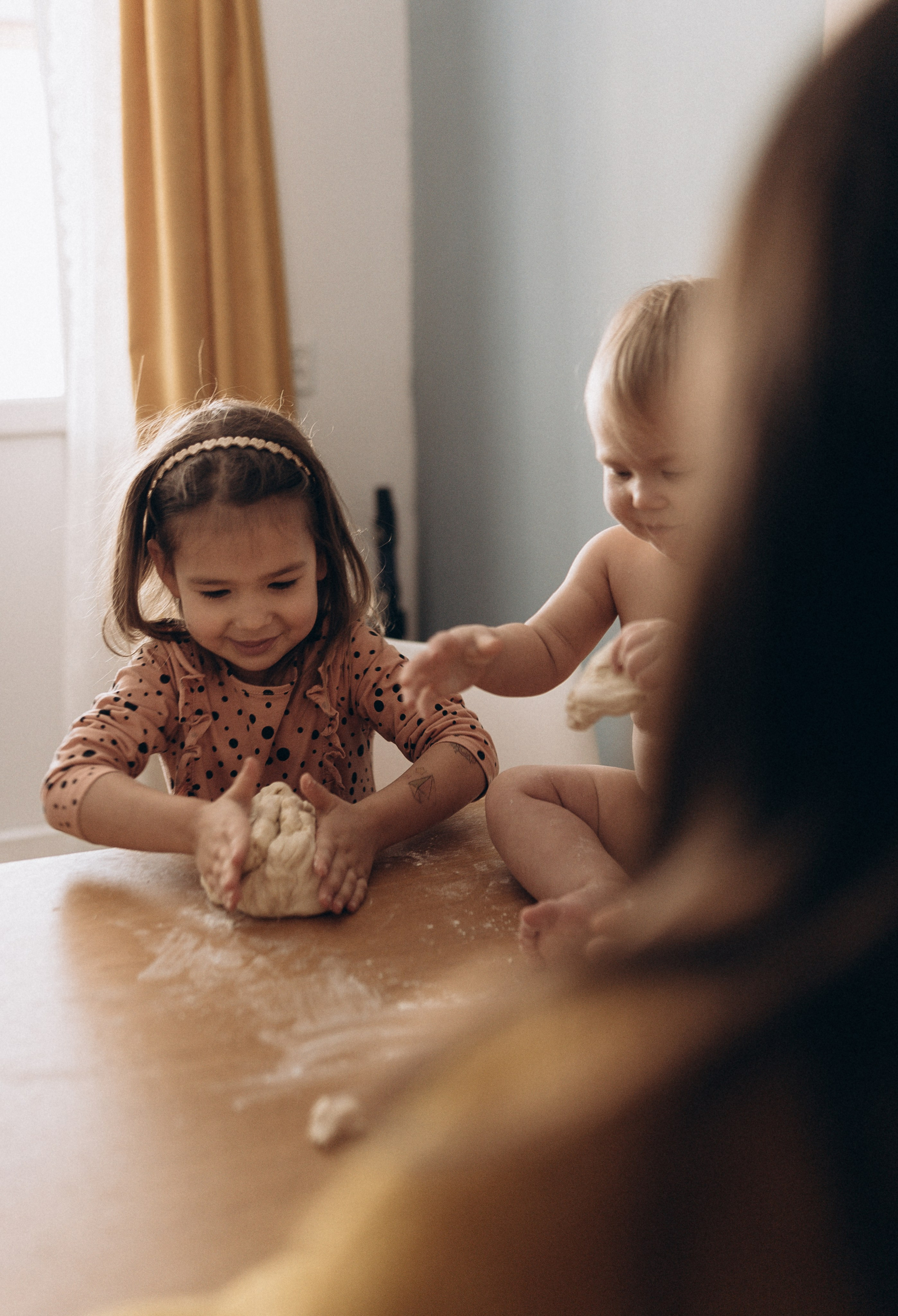 Роззи, Майкл, Лира и Яна. Семейный и домашний фотограф в Уфе Ирина Гарасюта