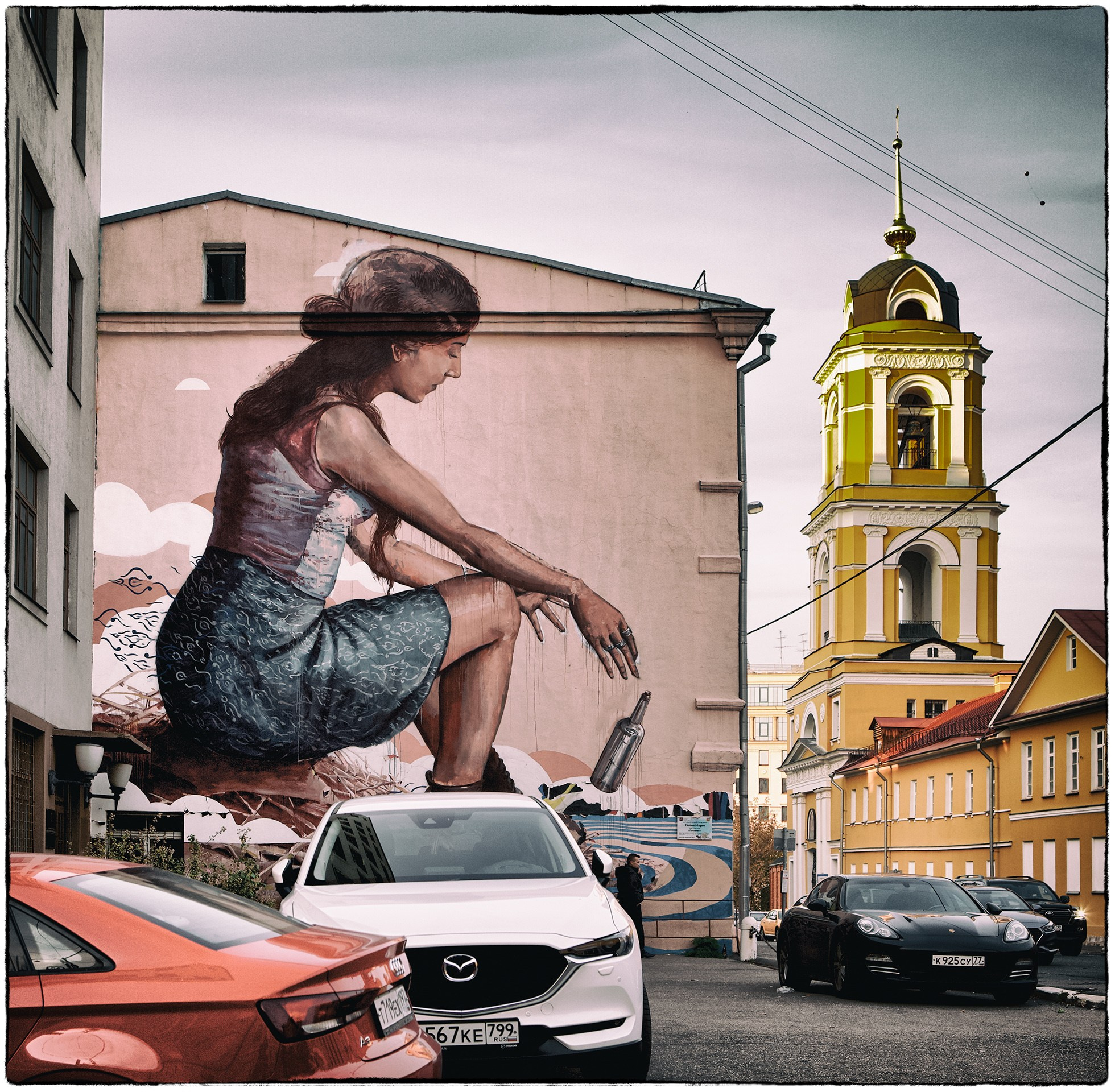 Фотографии сделанные на улицах городов. Профессиональный фотограф Игорь Пискарев в Москве. Студийная и выездная съёмка. Портретная и предметная съёмка. Авторская фотография