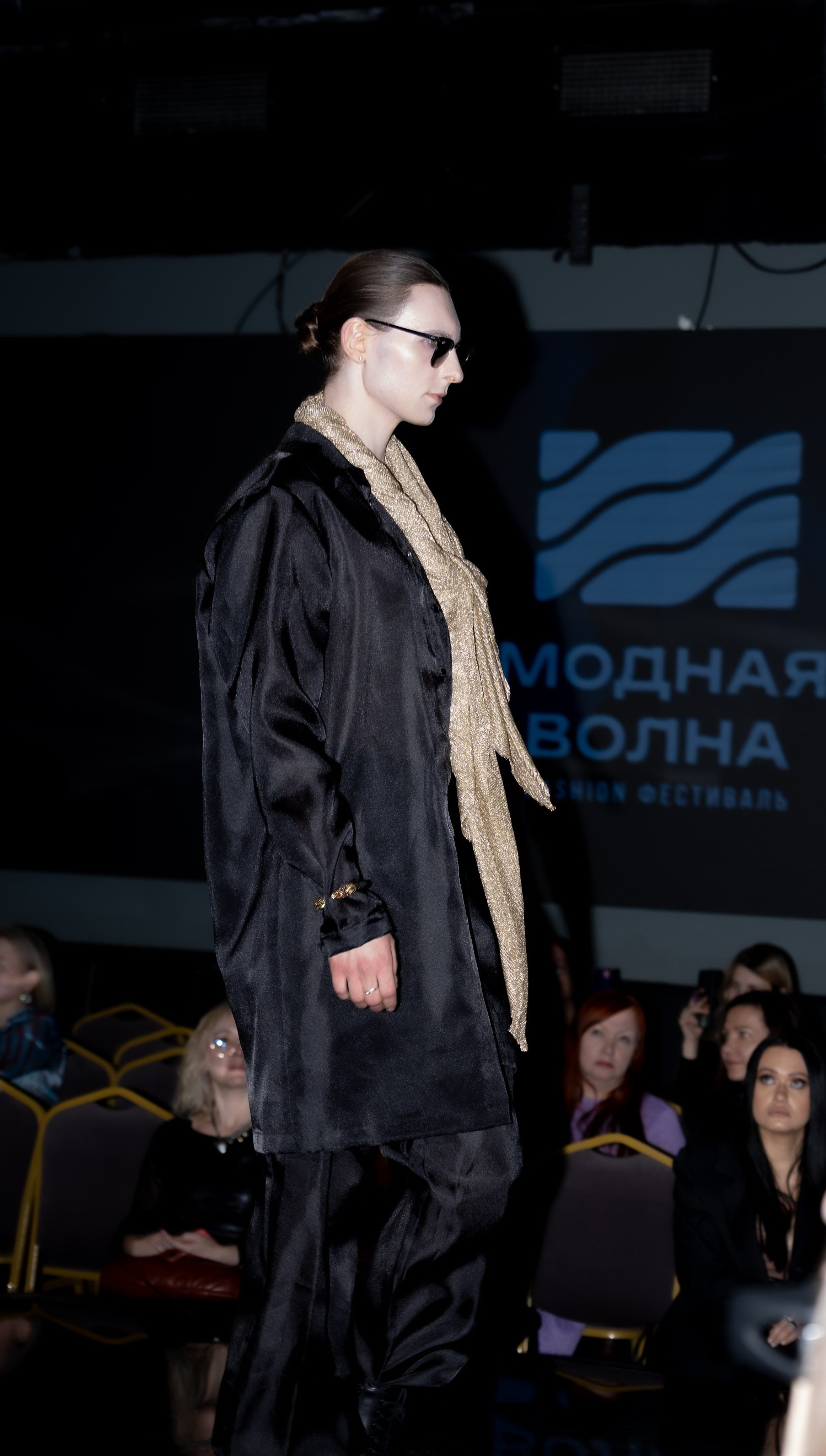 Модный показ Бренд AnyAmo на Модной волне. Студия фото, видеографии и мультимедийного дизайна в Москве Multi Frame Studio