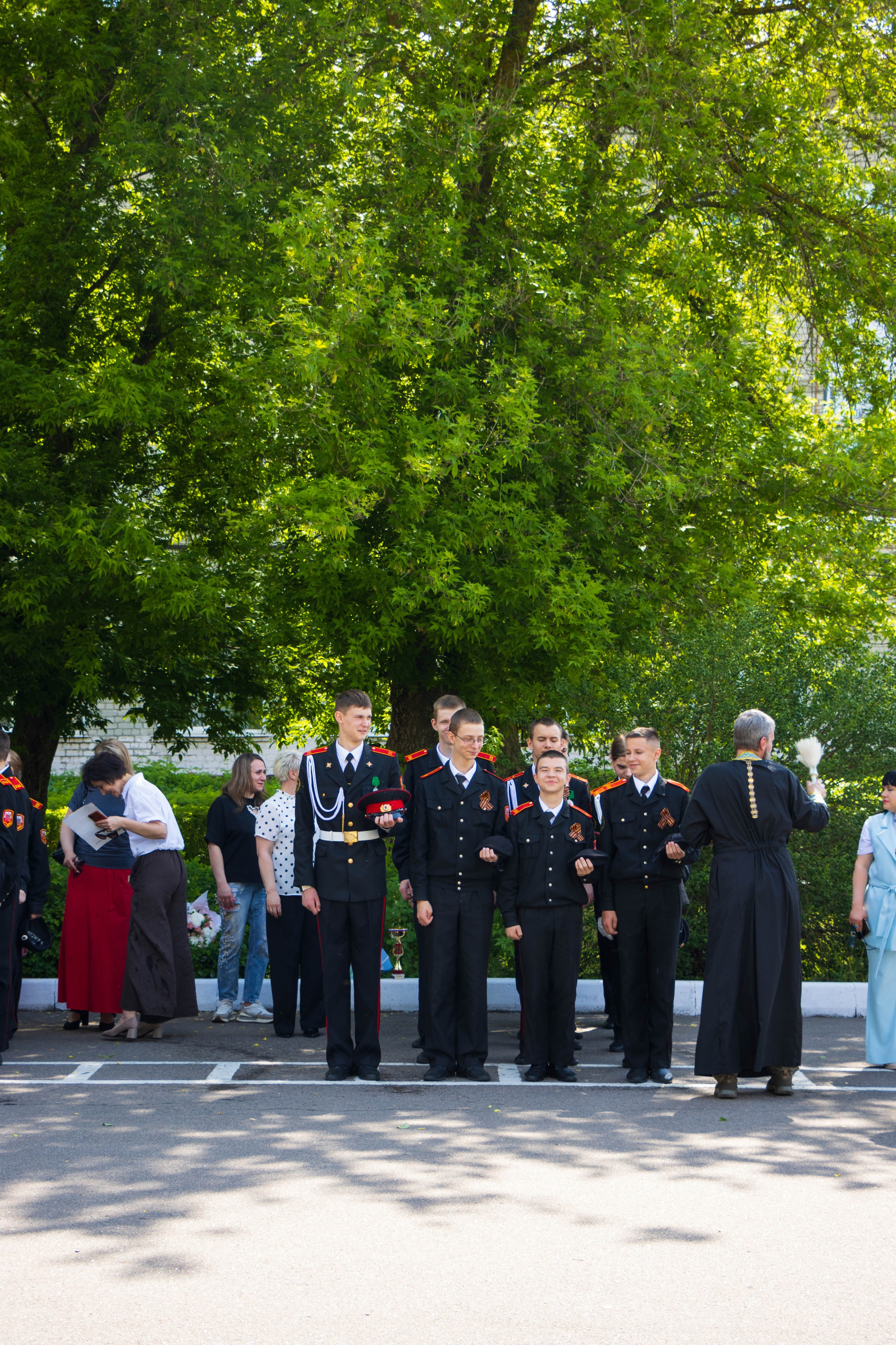 Последний звонок 2025 взвод 8"б». Фотограф Татьяна Матрос