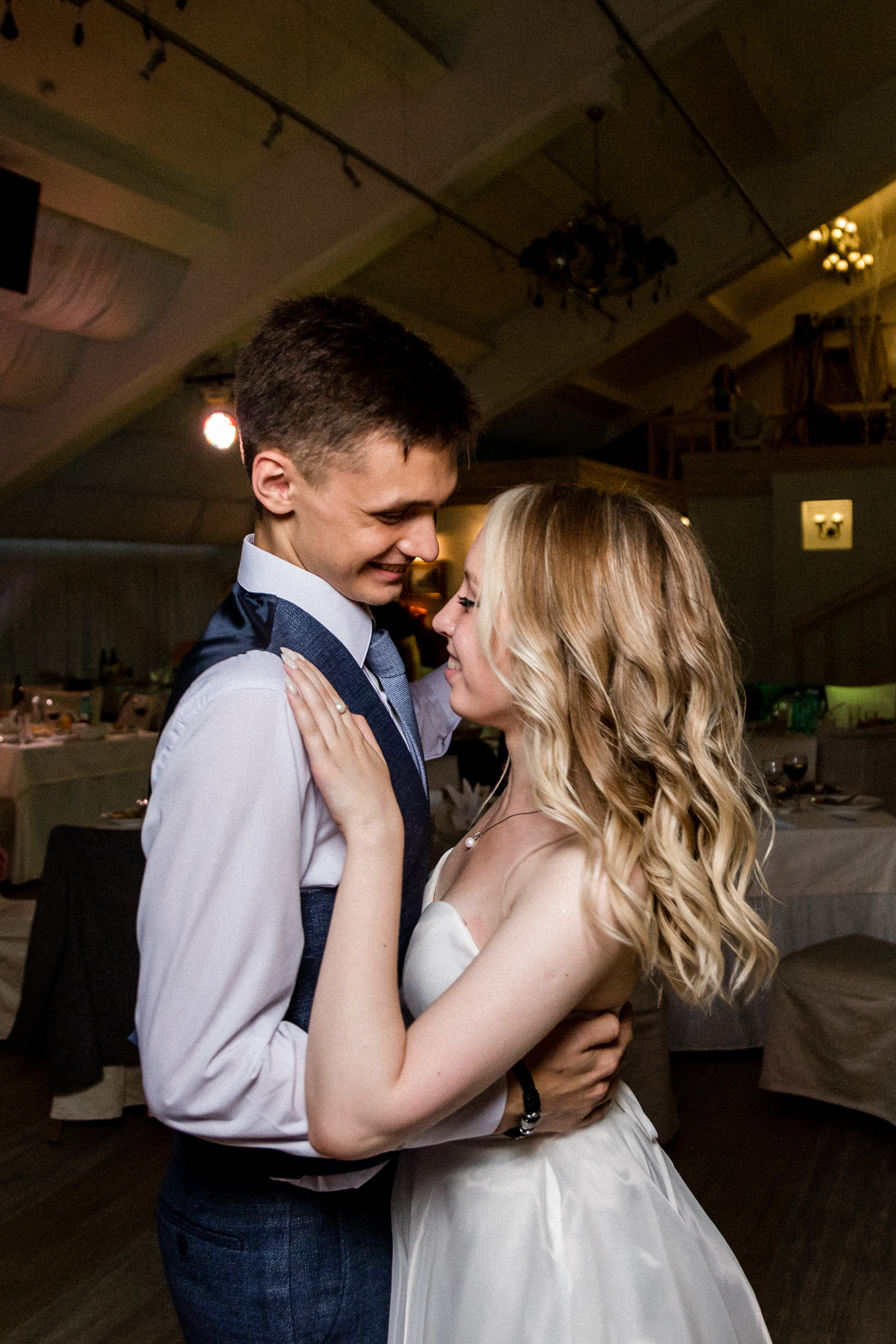 Экономический Лицей. Выпускной. Фотограф Александр Шалагин