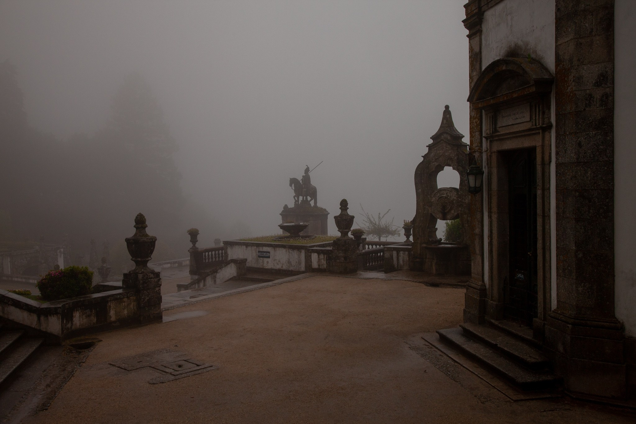 Portugal Santuário do Bom Jesus do Monte, португалия 2010. Фотограф Василий Буланов