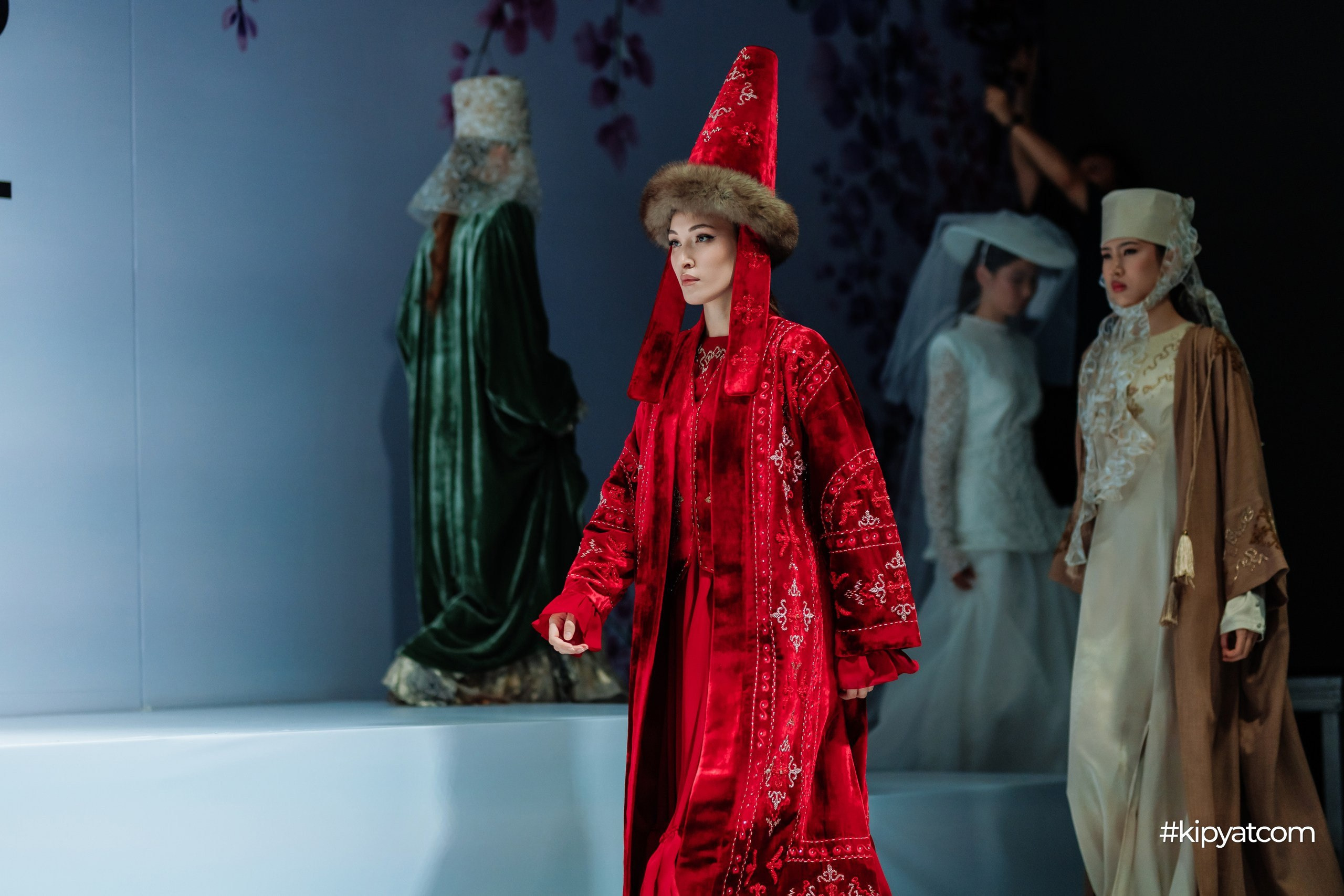 KAZAKHSTAN FASHION WEEK SHYMKENT 11 SEASON. Кипятком Шымкент