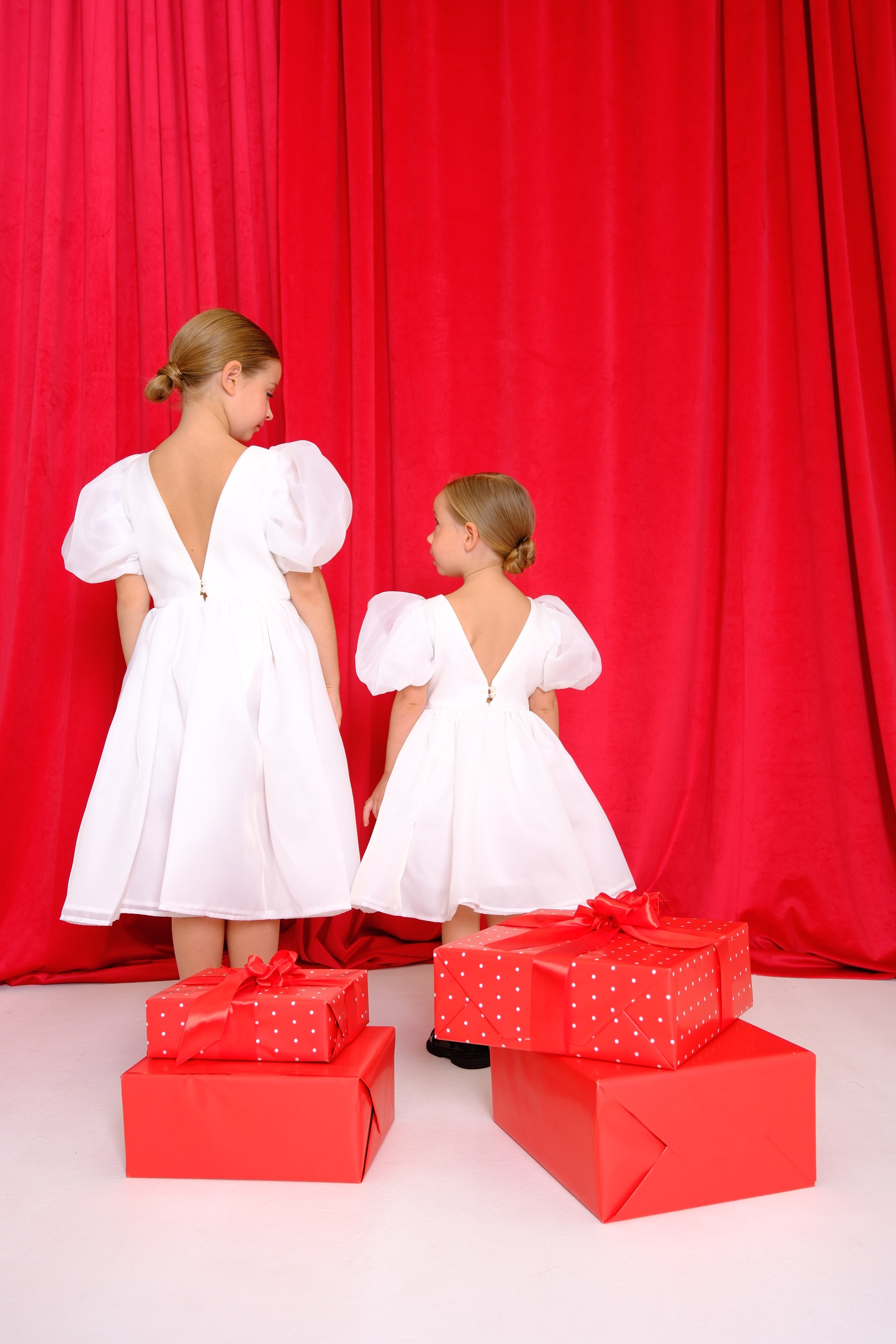 Семейные фото в студии. Фотограф и художник в Москве Евгения Нюнина