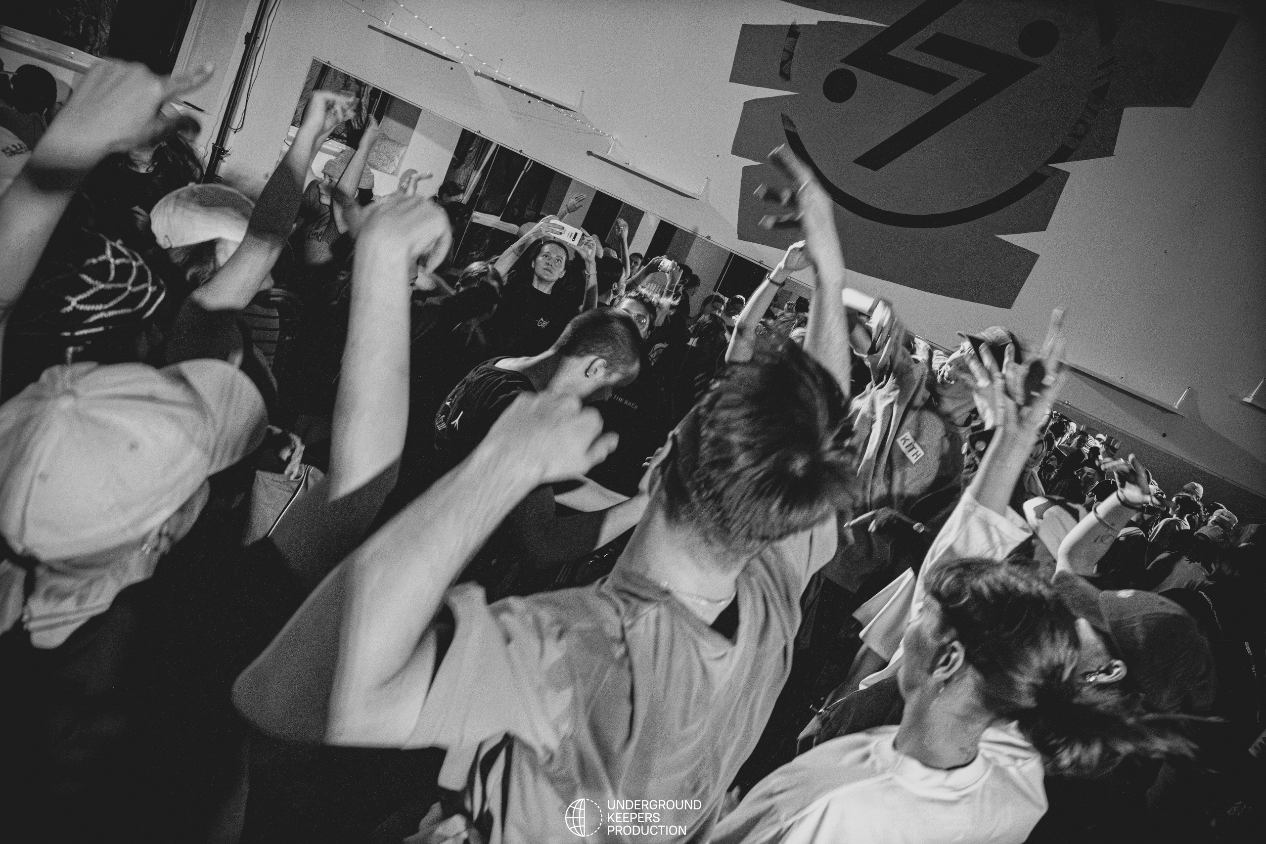 LORDS JAM 18/10 (@youlovebu). Соня бу тебя сфоткала